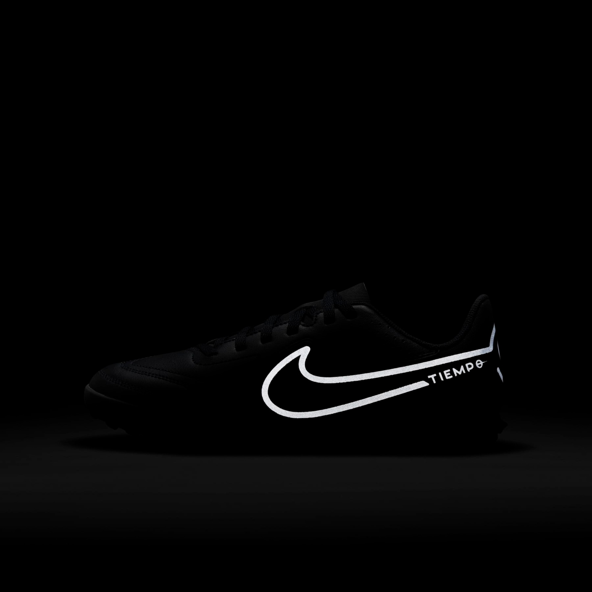 Chuteira Nike Tiempo Legend 9 Club Infantil Society - Foto 10