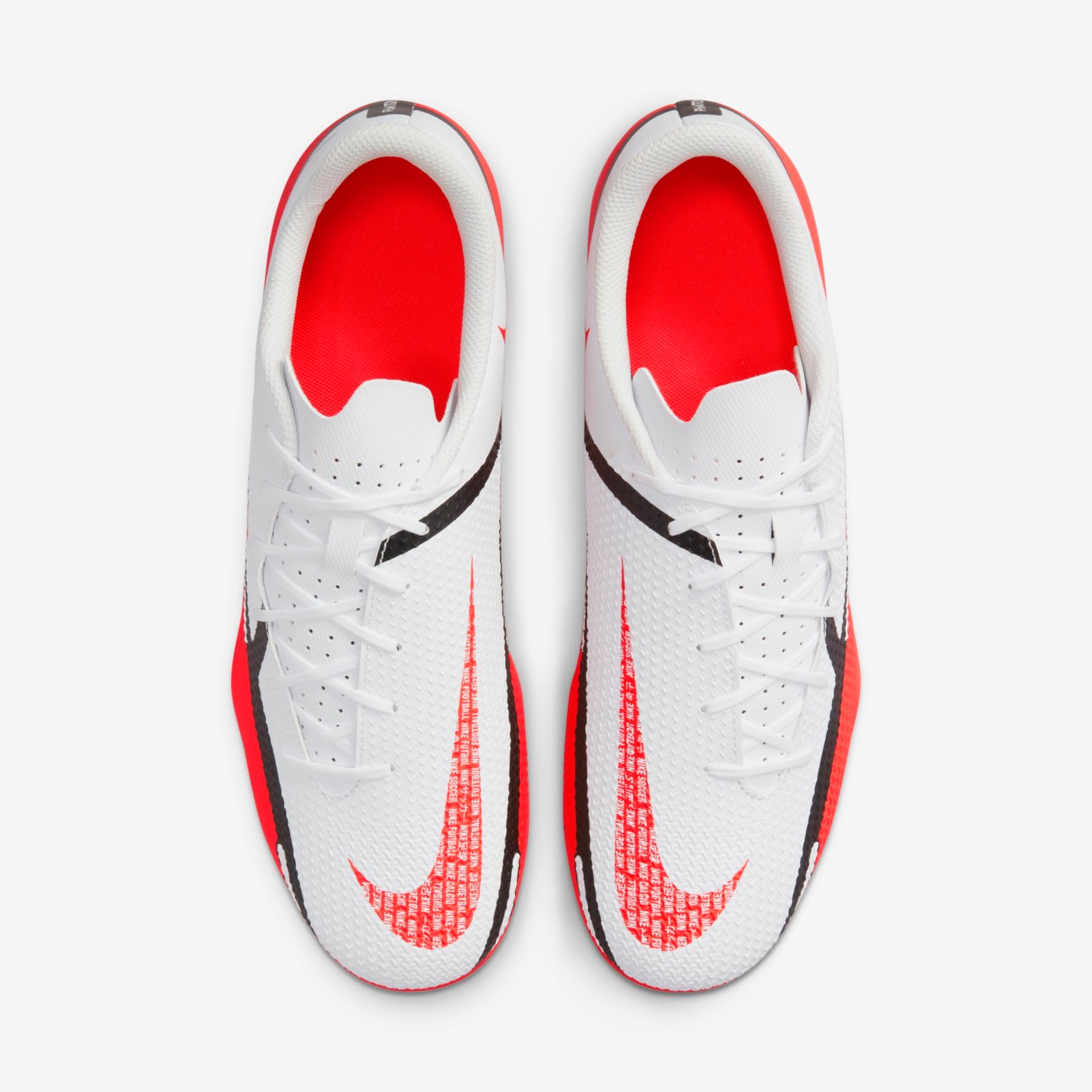 Chuteira Nike Phantom GT2 Club Campo - Foto 4