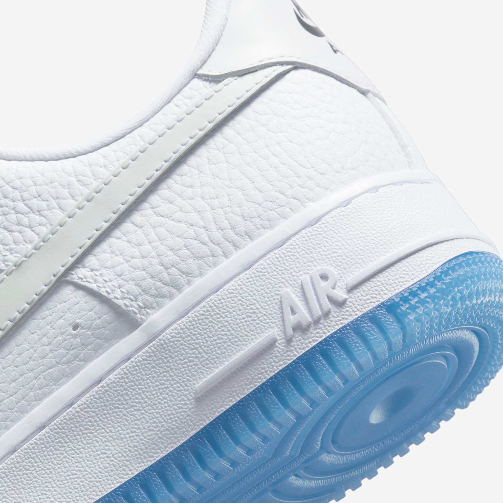 Tênis Nike Air Force 1 '07 LX Feminino - Foto 8