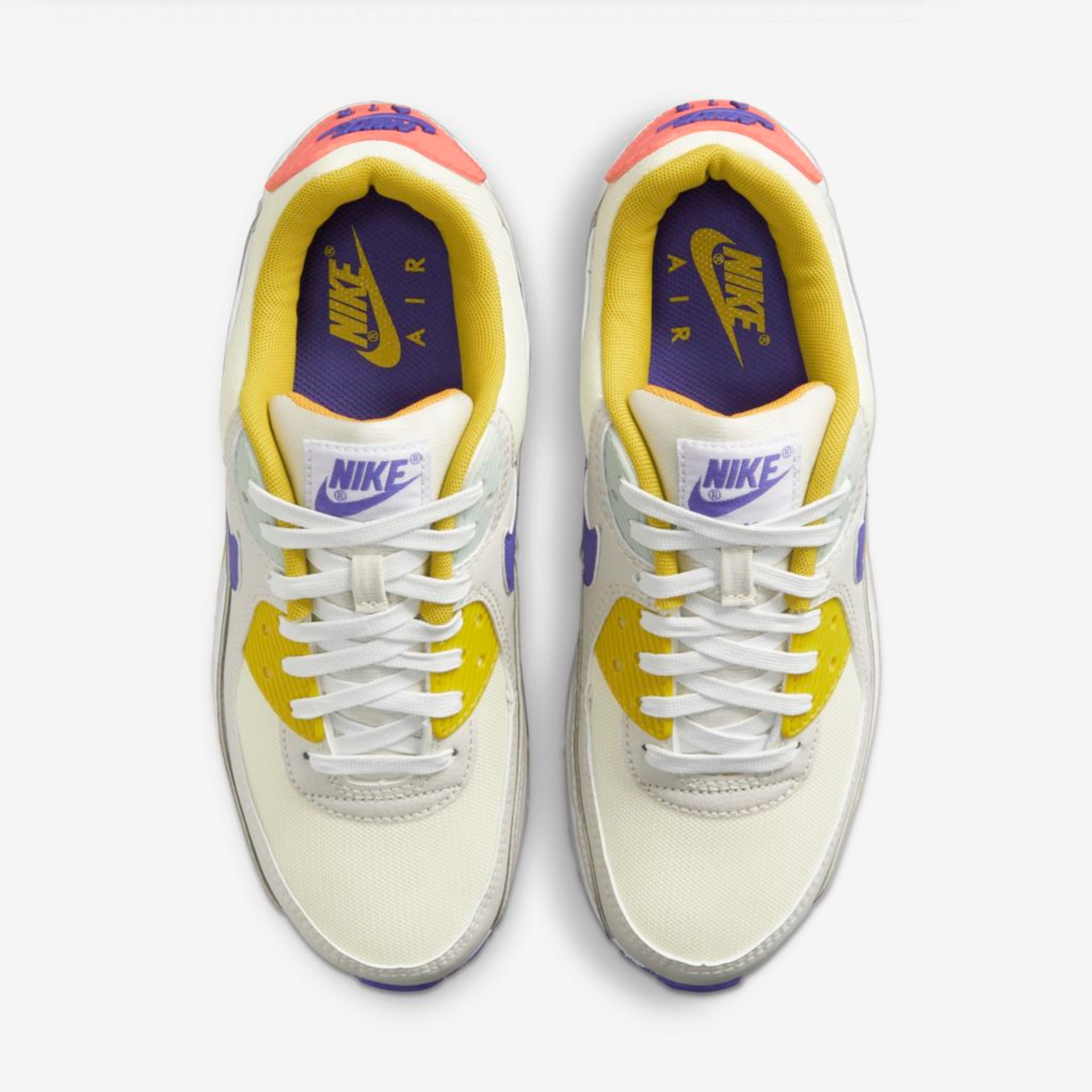 Tênis Nike Air Max 90 Feminino - Foto 4