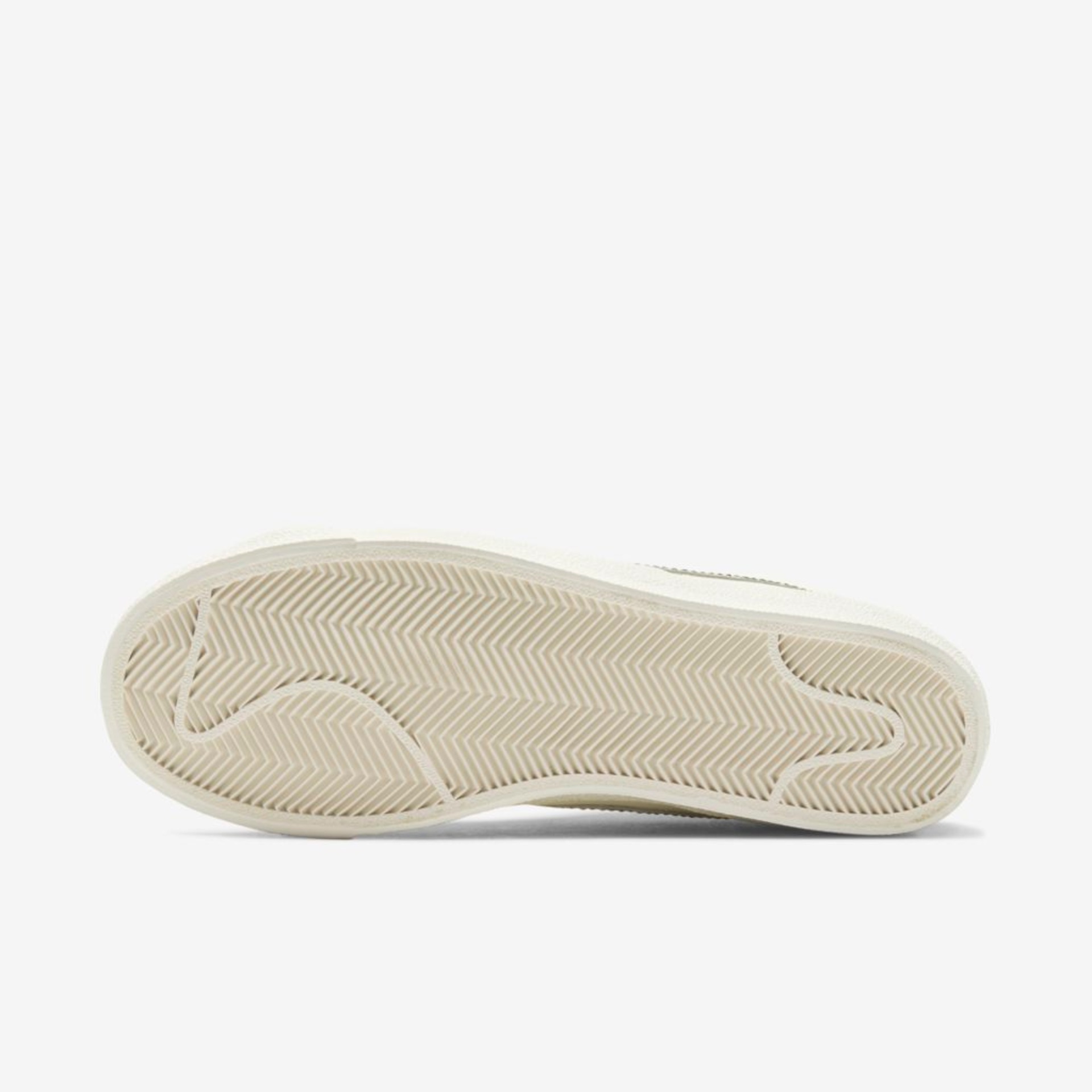 Tênis Nike Blazer Mid '77 Edição Especial Feminino - Foto 2