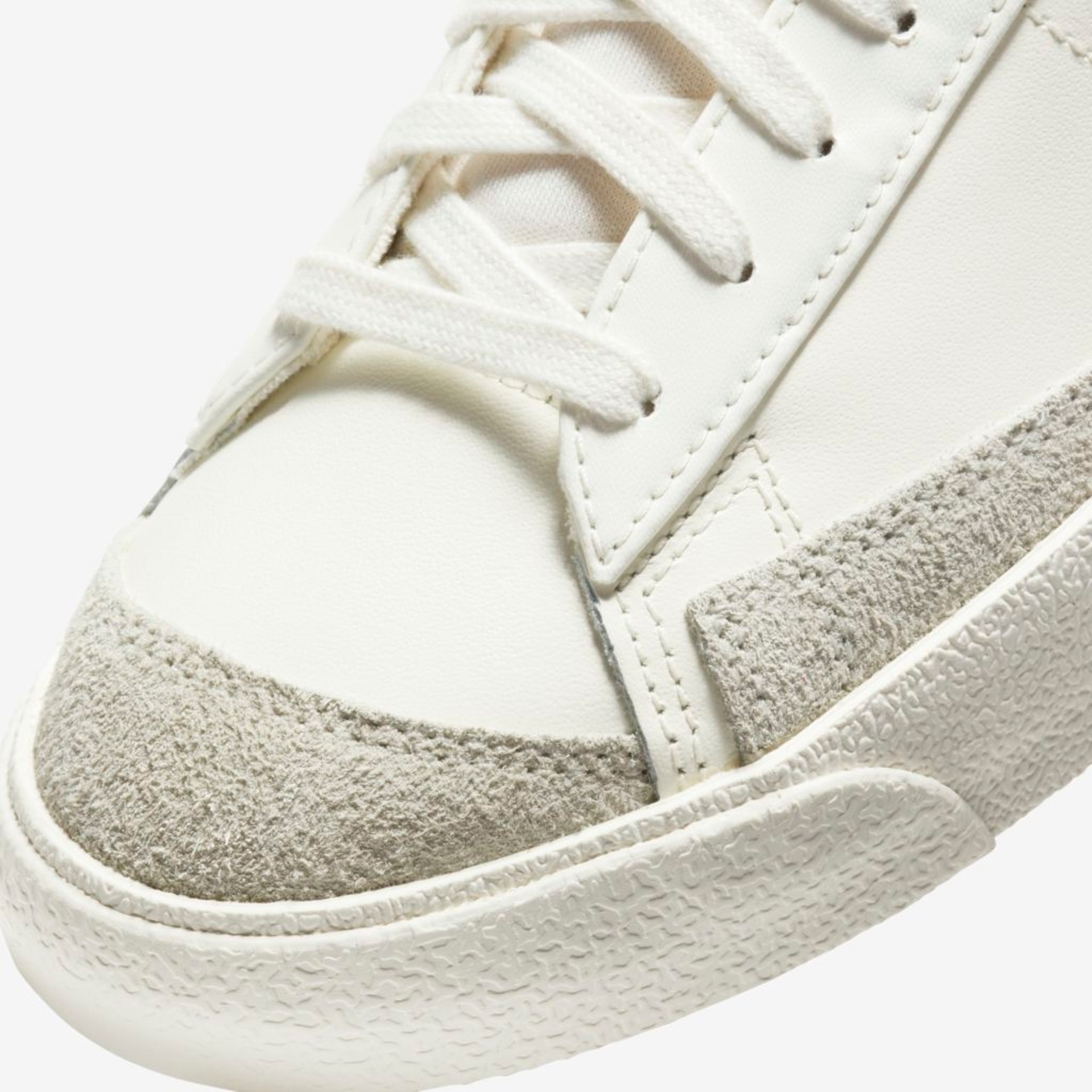 Tênis Nike Blazer Mid '77 Edição Especial Feminino - Foto 7