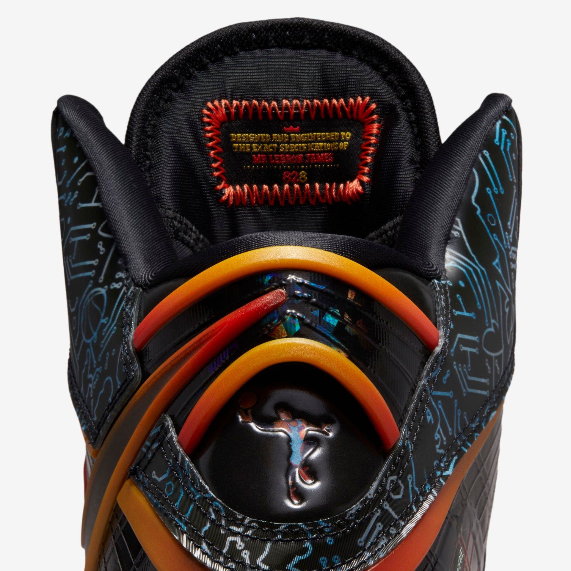 Tênis LeBron 8 x Space Jam: A New Legacy Masculino - Foto 11