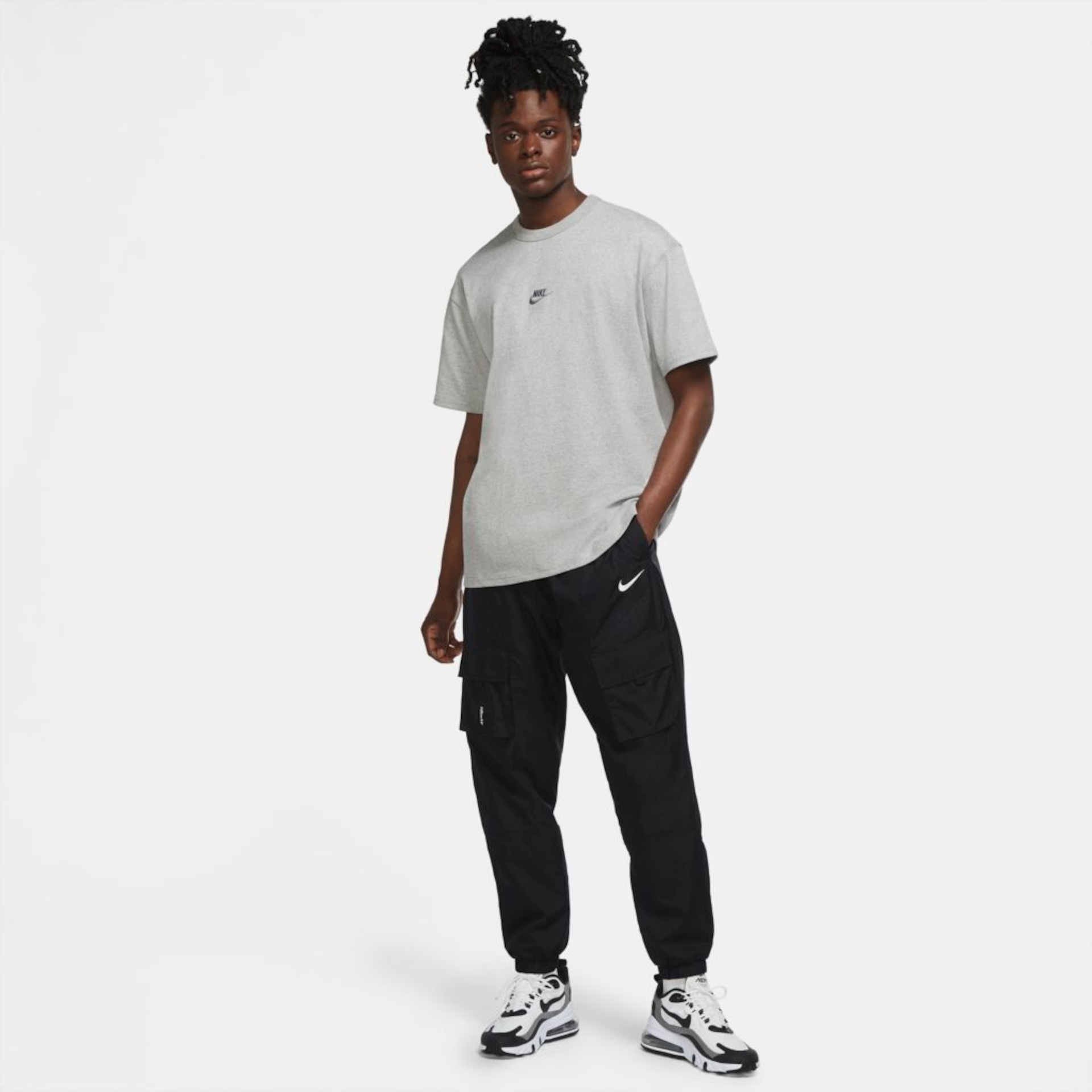 Camiseta Nike Sportswear Premium Essential Masculina - Foto 5