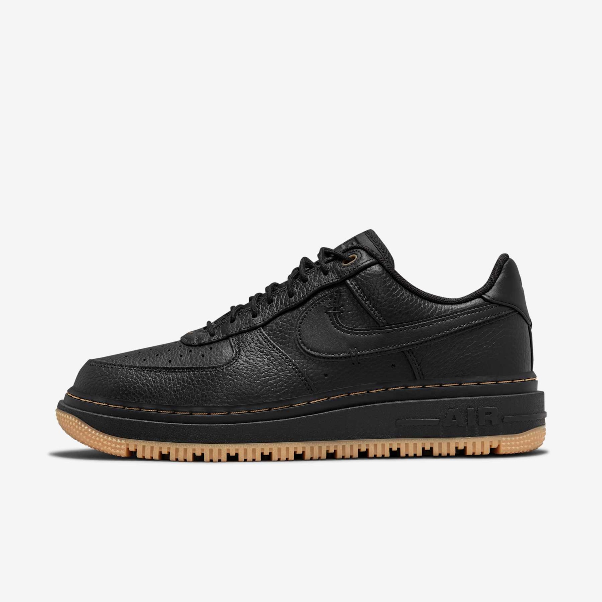 Imagem principal de Tênis Nike Air Force 1 Luxe Masculino