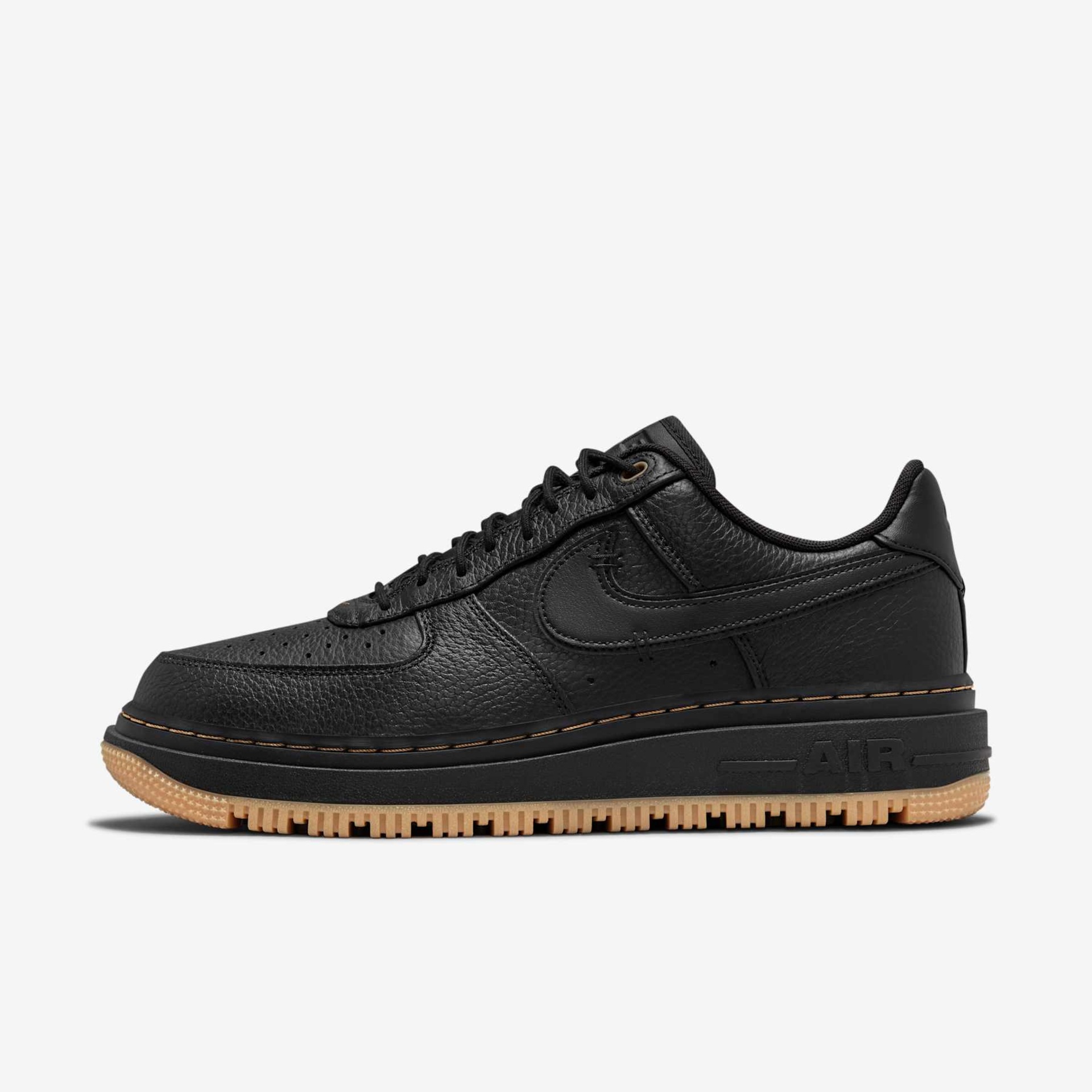 Tênis Nike Air Force 1 Luxe Masculino - Foto 1
