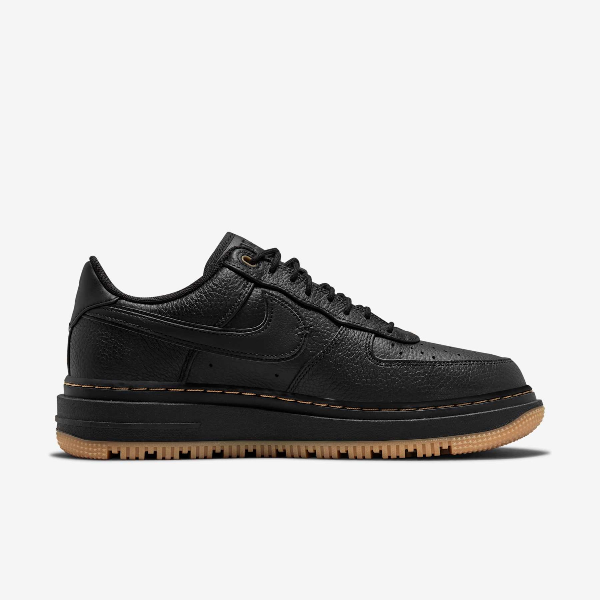 Tênis Nike Air Force 1 Luxe Masculino - Foto 3