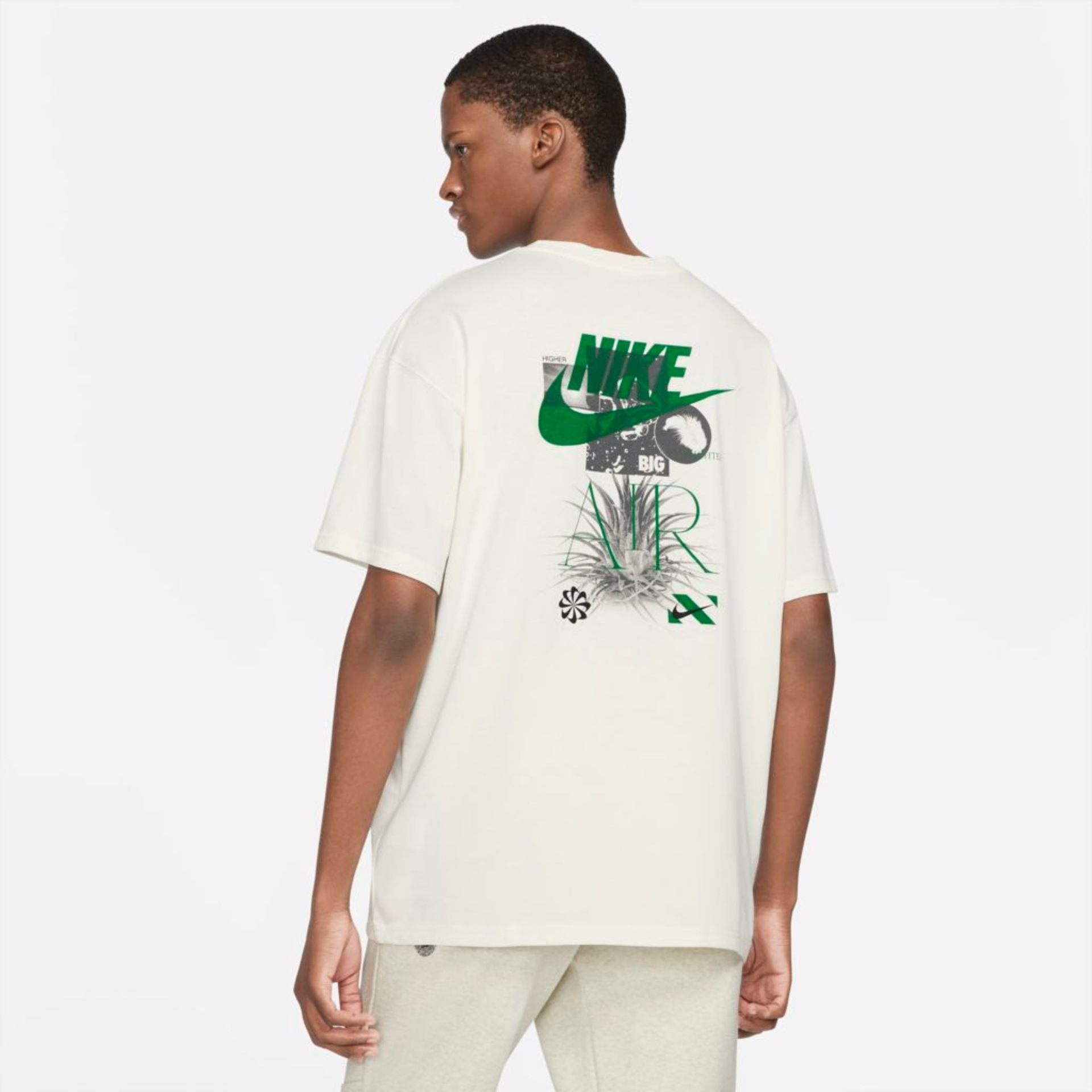 Camiseta Nike Sportswear Masculina - Foto 2