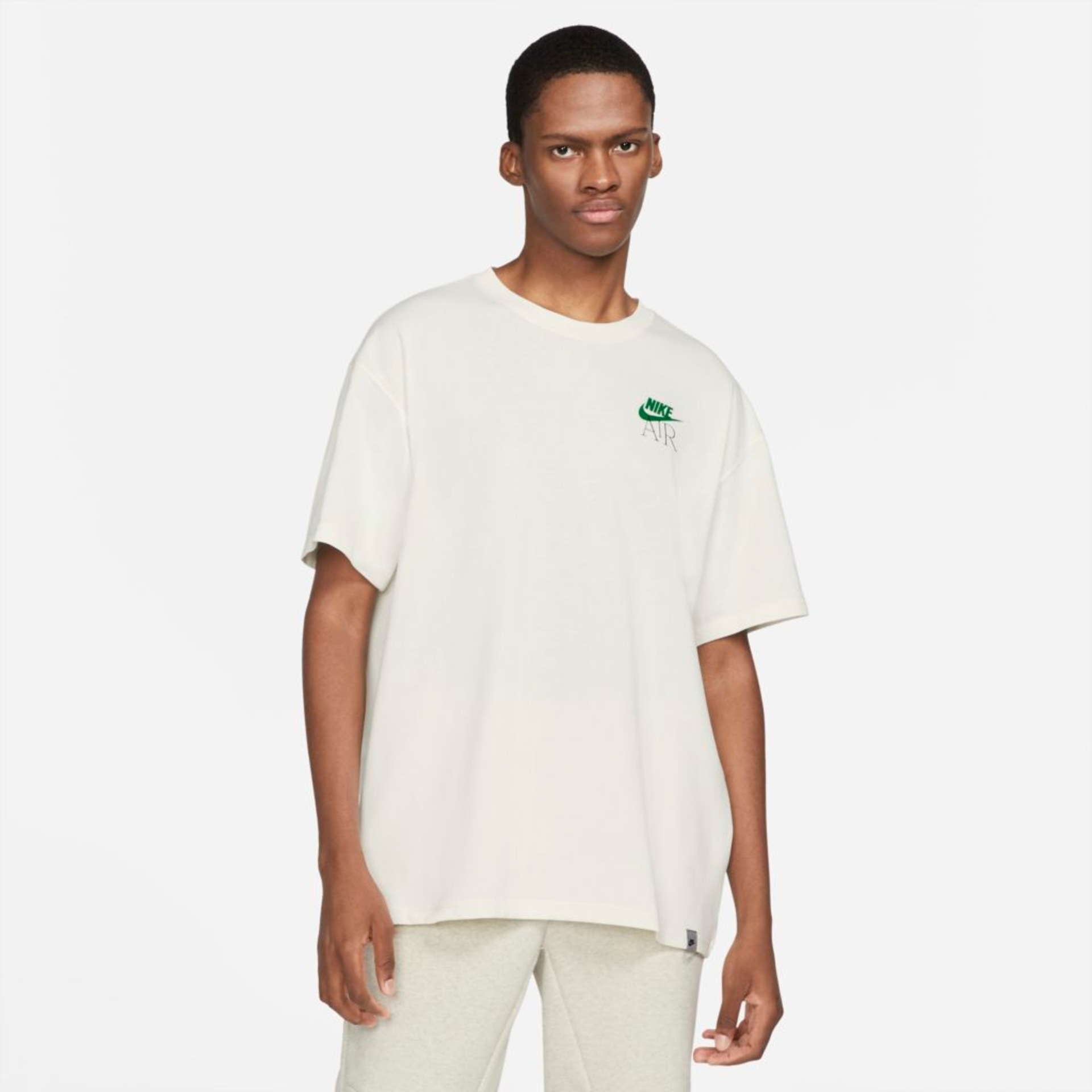 Camiseta Nike Sportswear Masculina - Foto 7