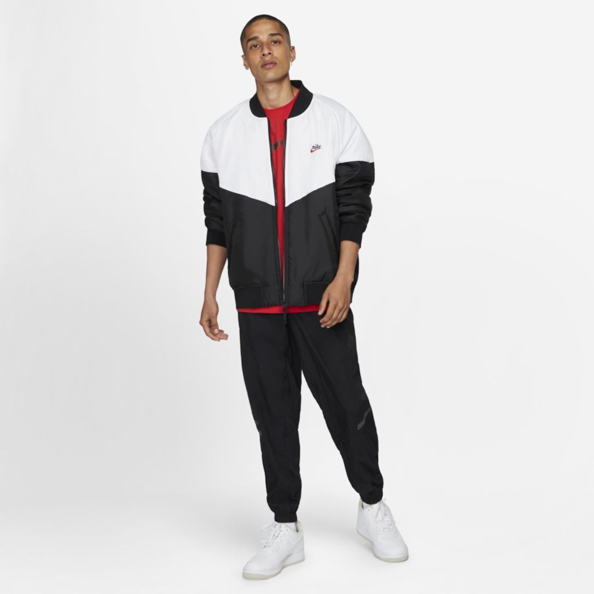 Camiseta Nike Sportswear Masculina - Foto 4