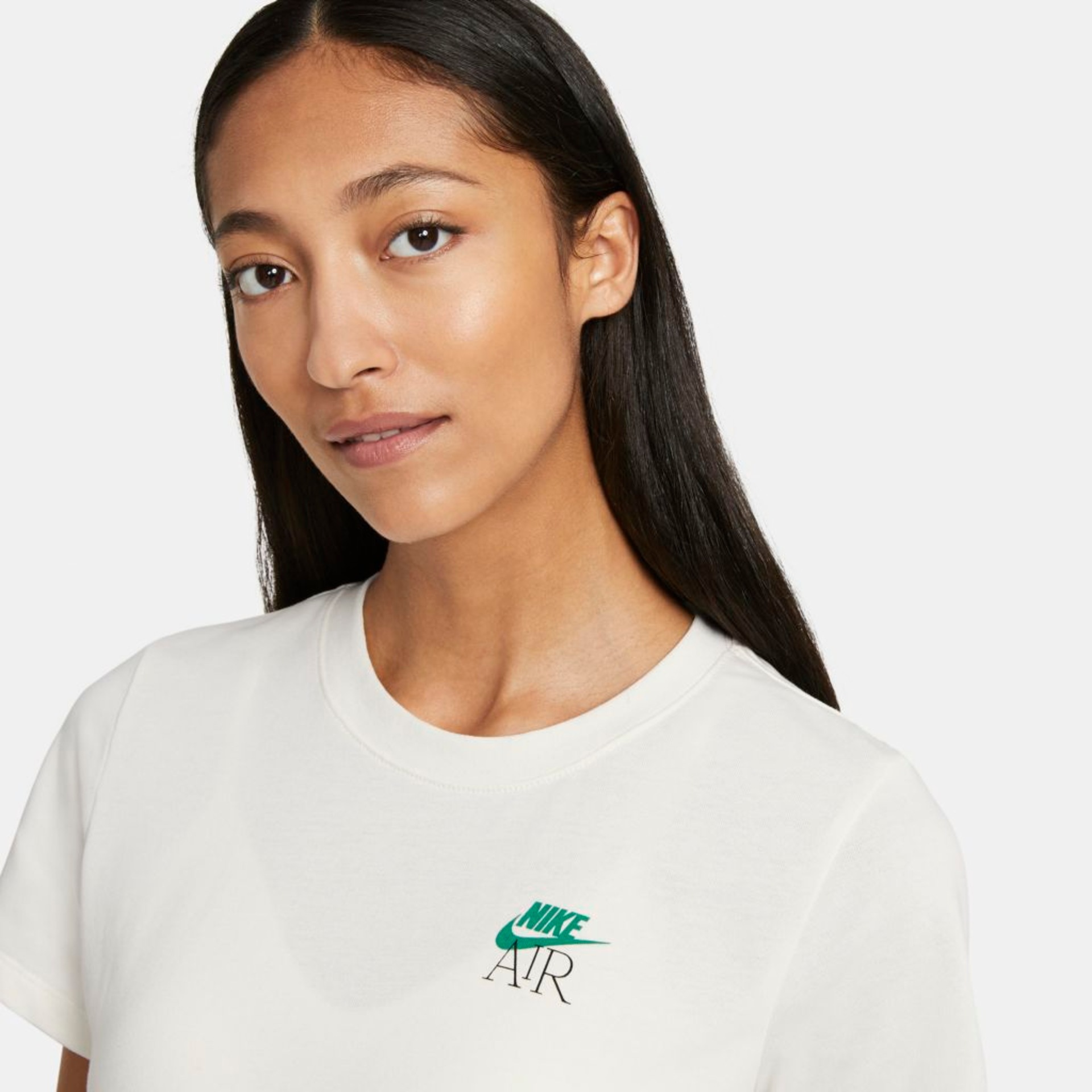 Camiseta Nike Sportswear Feminina - Foto 3