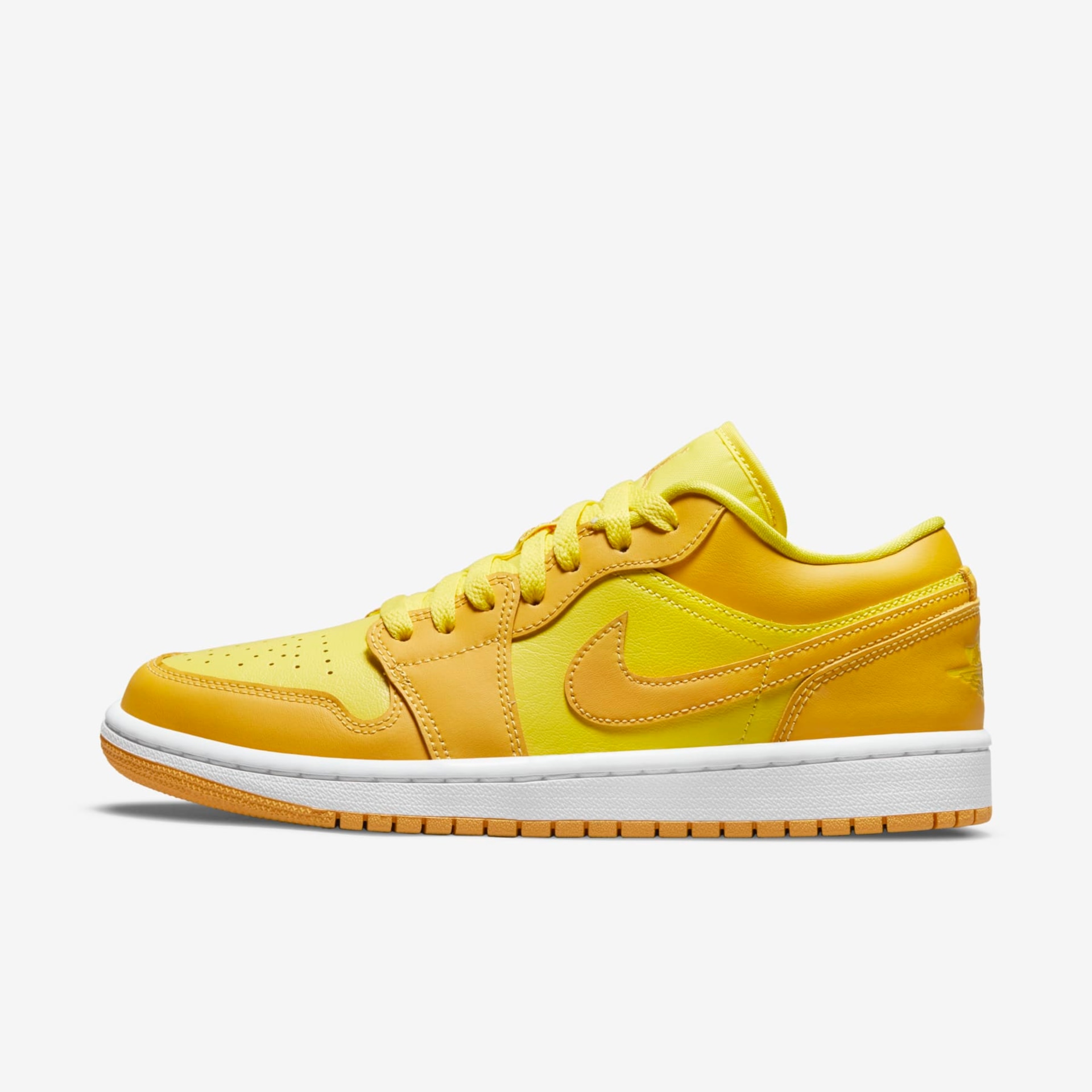 Tênis Air Jordan 1 Low Feminino - Foto 1