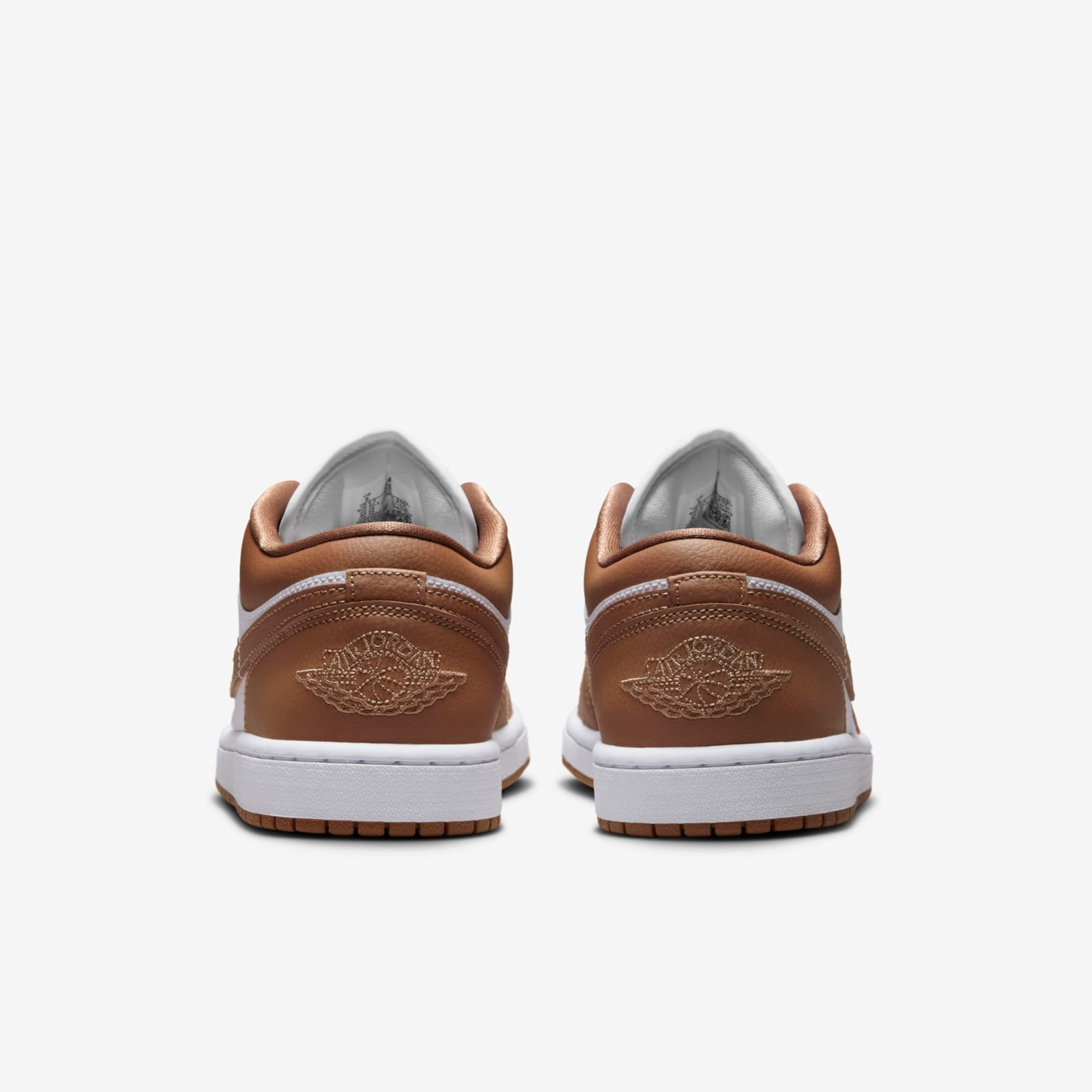 Tênis Air Jordan 1 Low Feminino - Foto 6