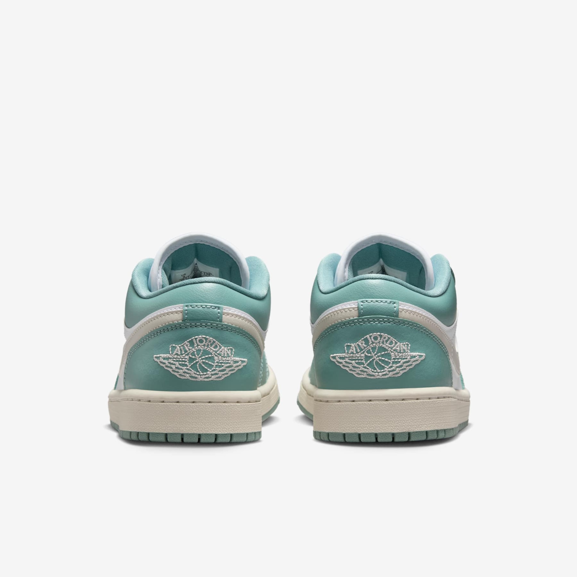 Tênis Air Jordan 1 Low Feminino - Foto 6