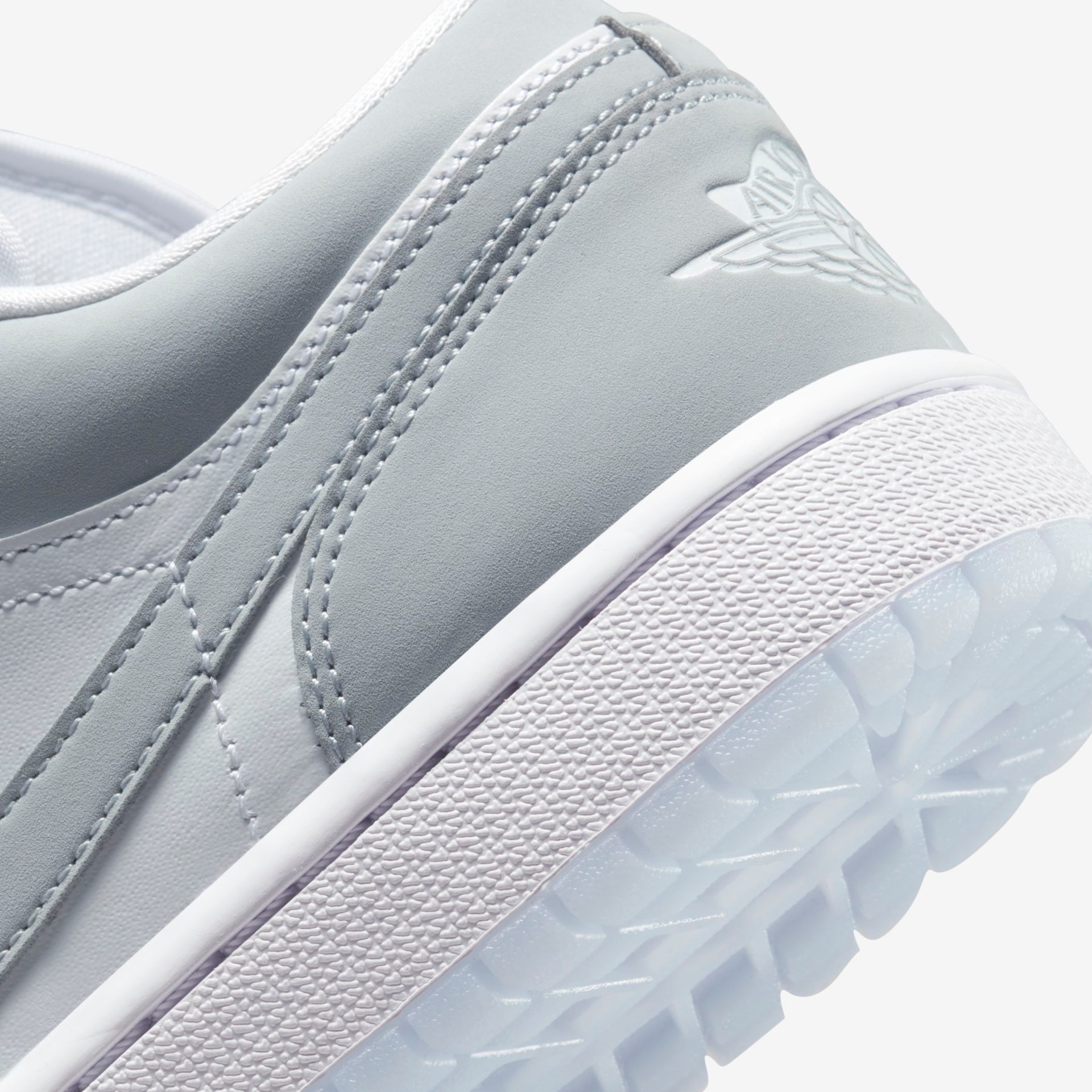 Tênis Air Jordan 1 Low Feminino - Foto 8