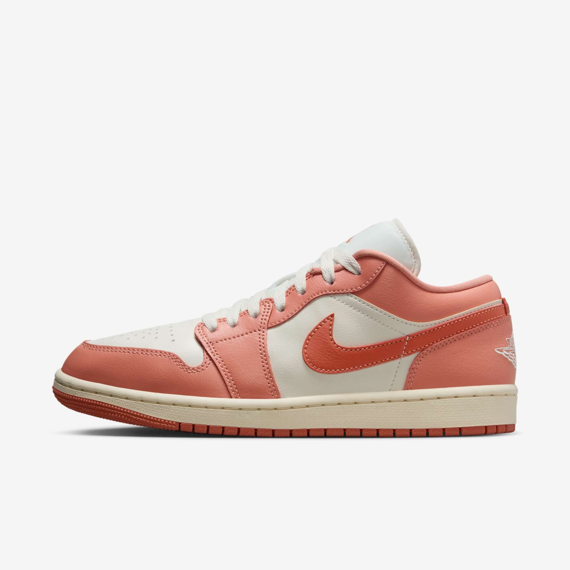 Tênis Air Jordan 1 Low Feminino - Foto 1