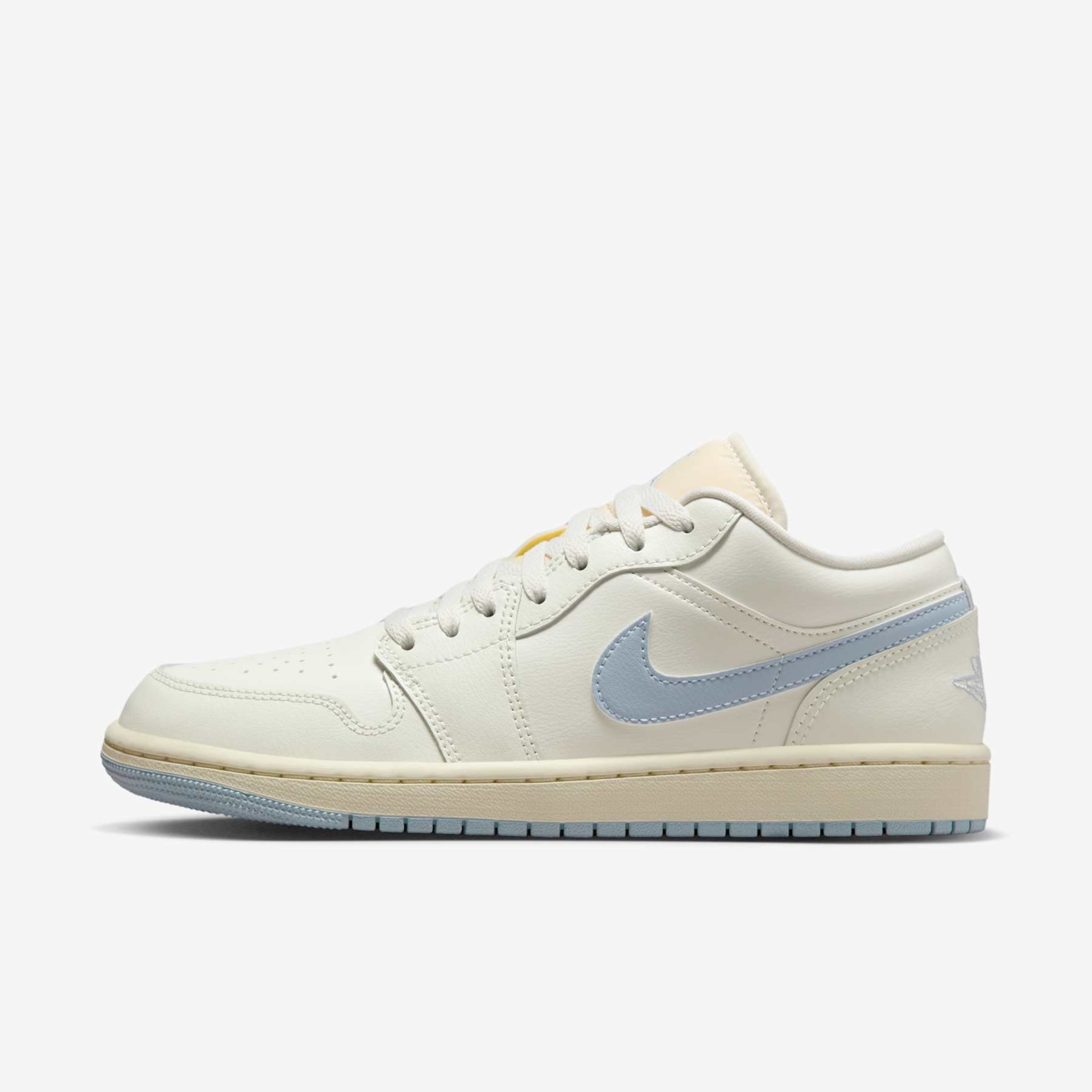 Imagem principal de Tênis Air Jordan 1 Low Feminino