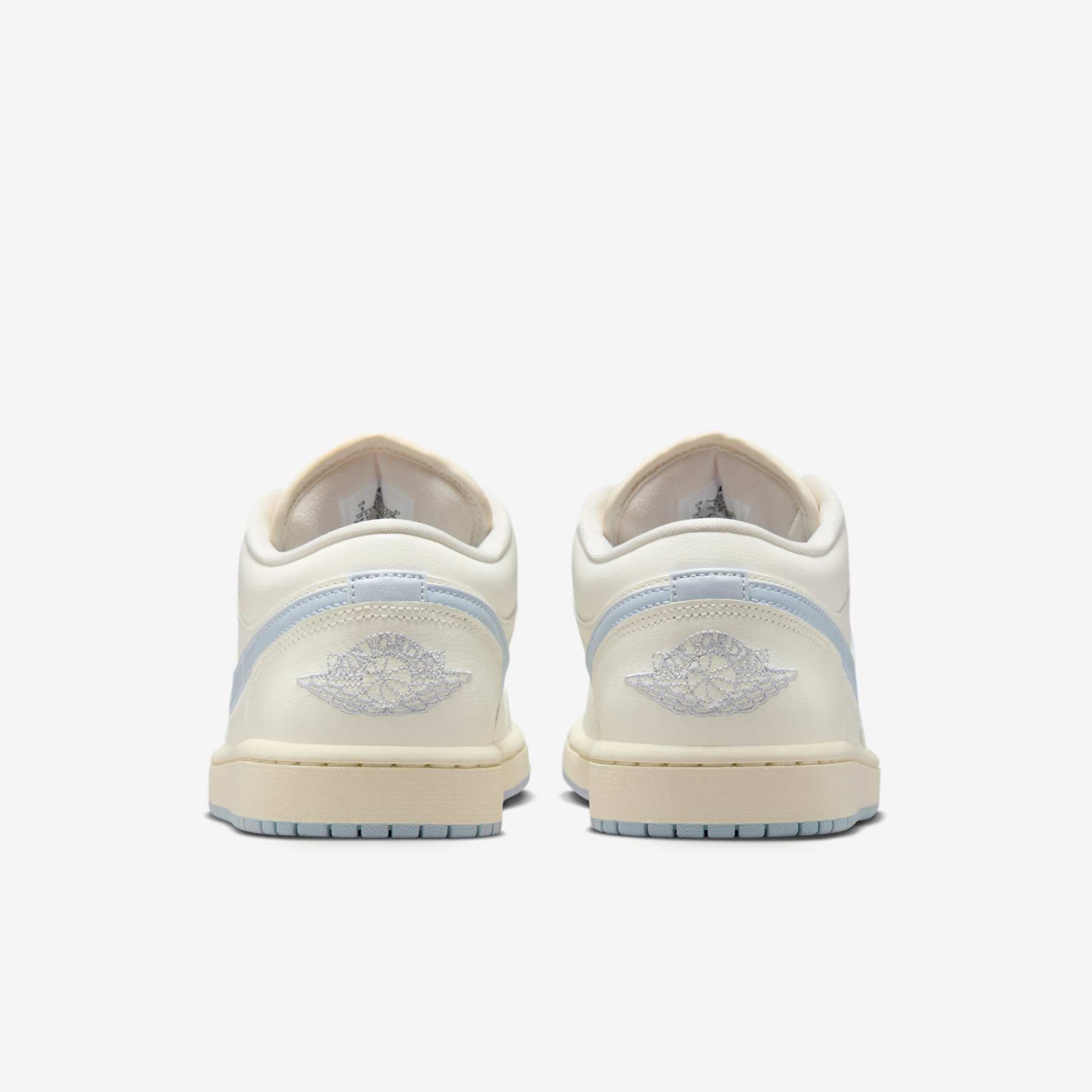 Tênis Air Jordan 1 Low Feminino - Foto 6