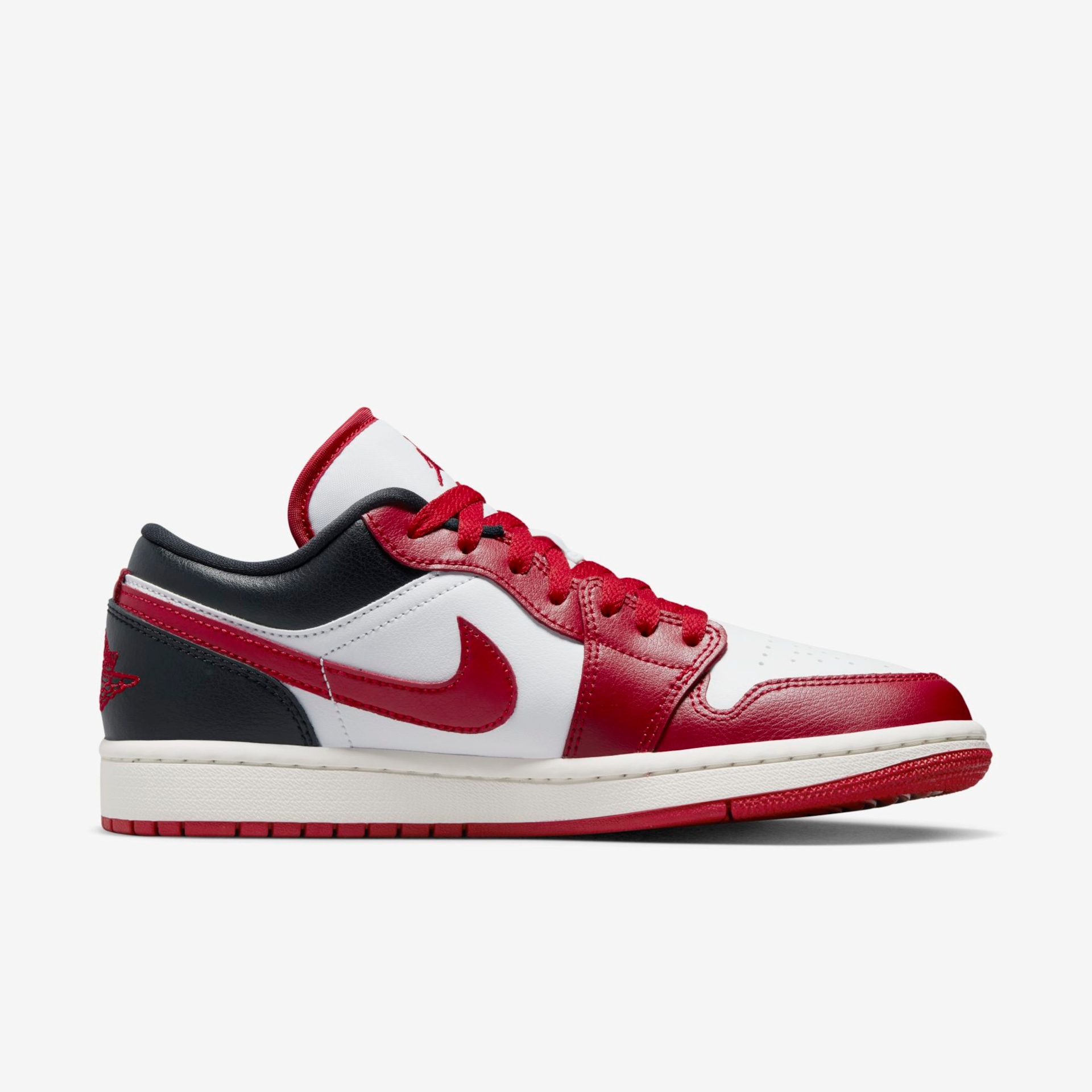 Tênis Air Jordan 1 Low Feminino - Foto 3