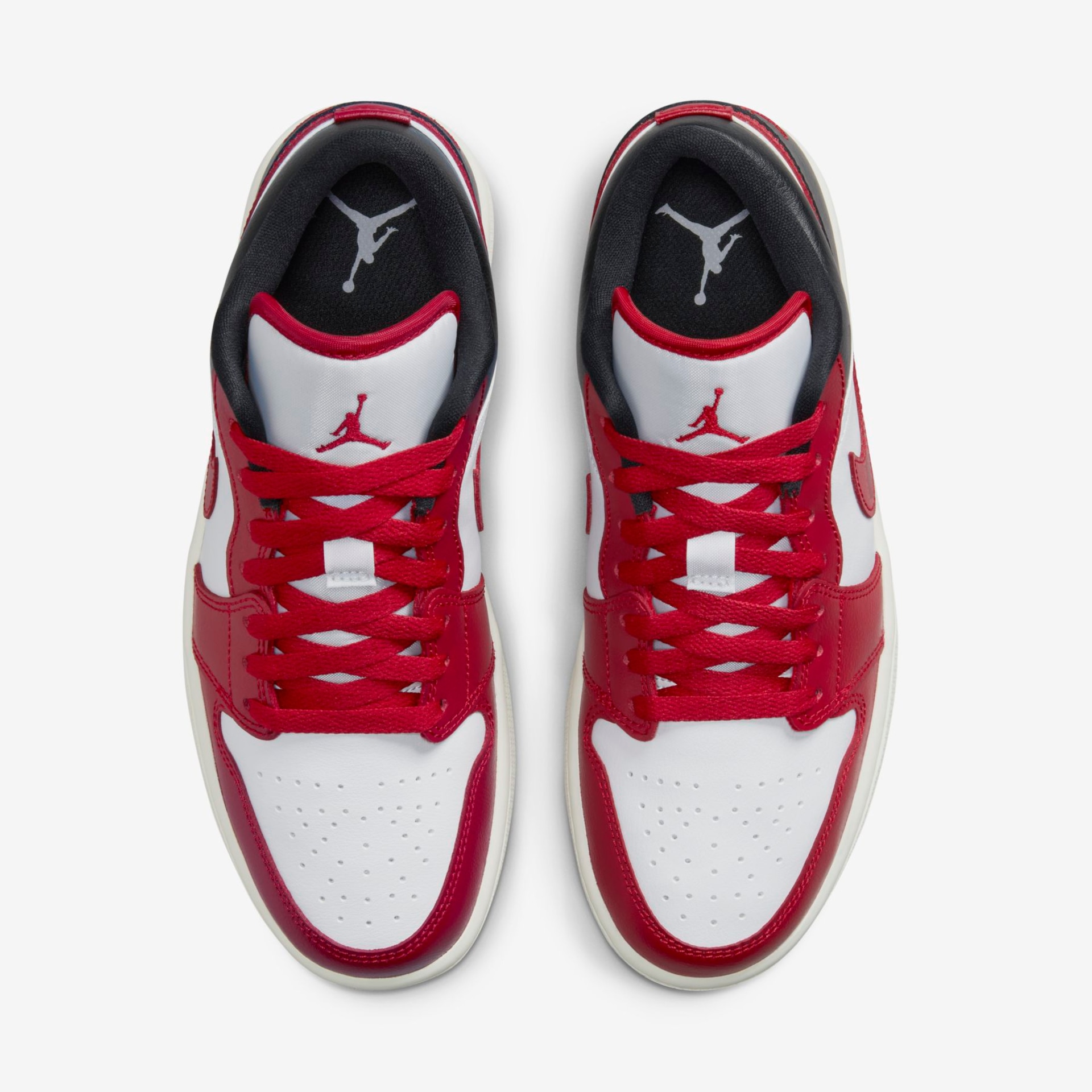 Tênis Air Jordan 1 Low Feminino - Foto 4