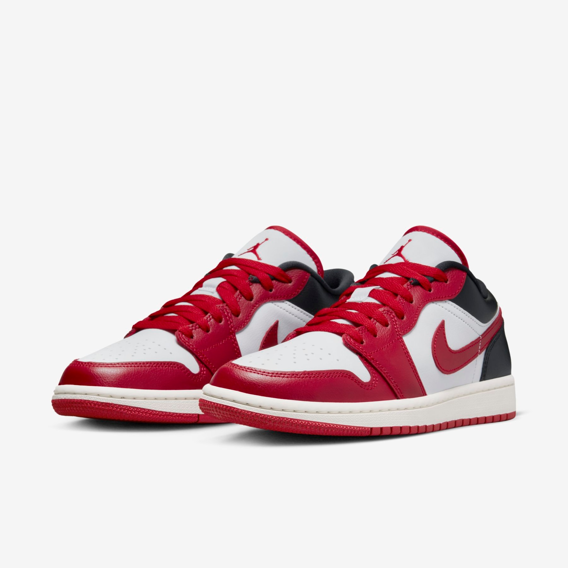 Tênis Air Jordan 1 Low Feminino - Foto 5