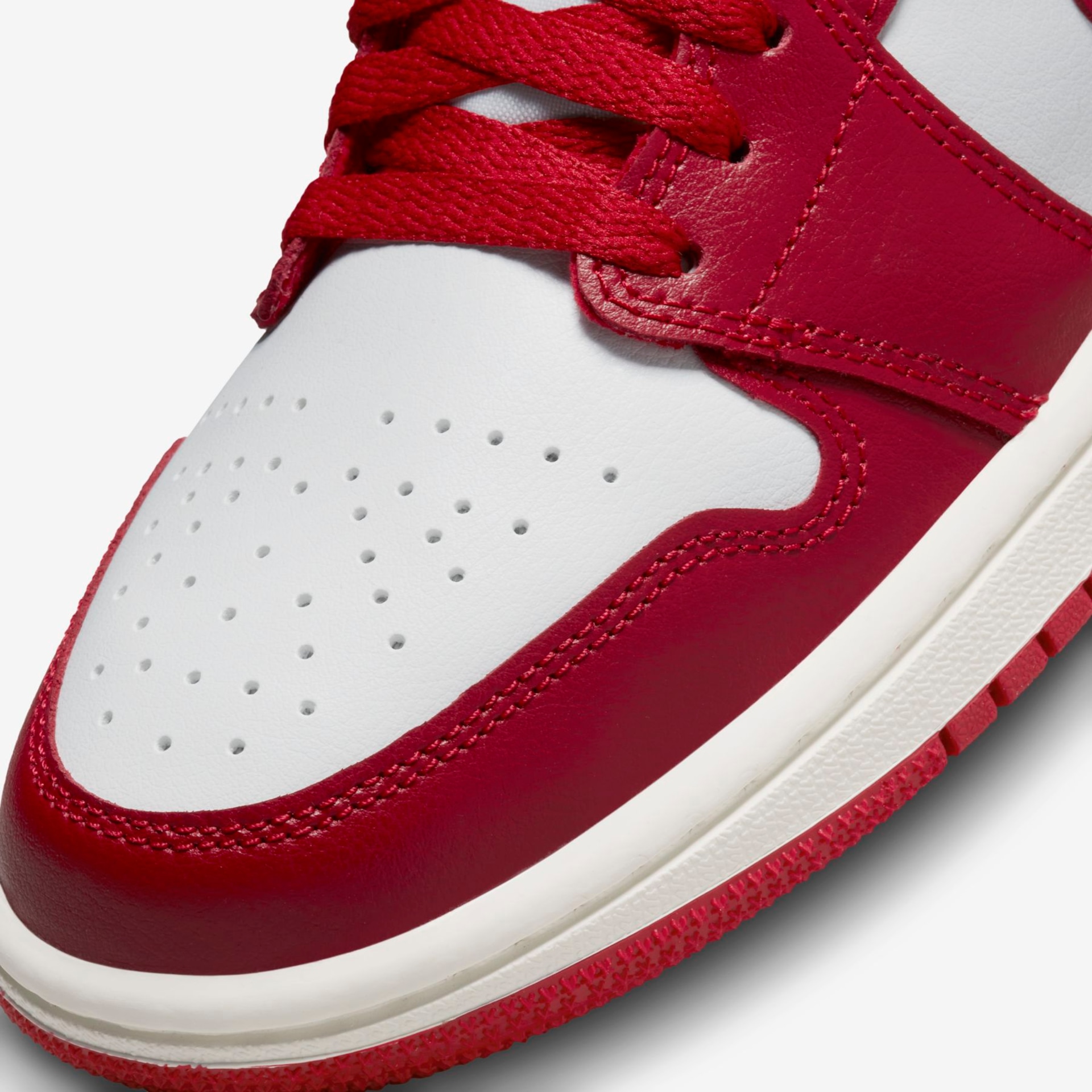Tênis Air Jordan 1 Low Feminino - Foto 7