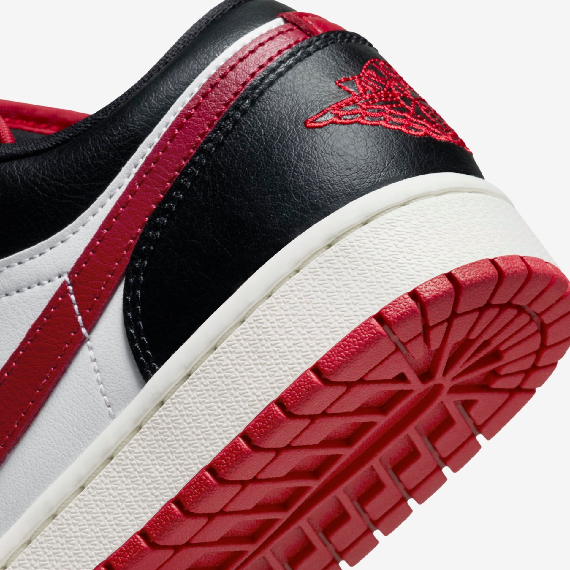 Tênis Air Jordan 1 Low Feminino - Foto 8