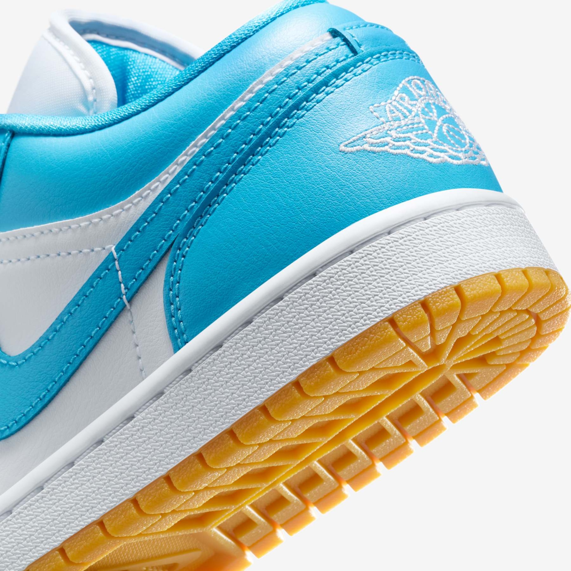 Tênis Air Jordan 1 Low Feminino - Foto 8