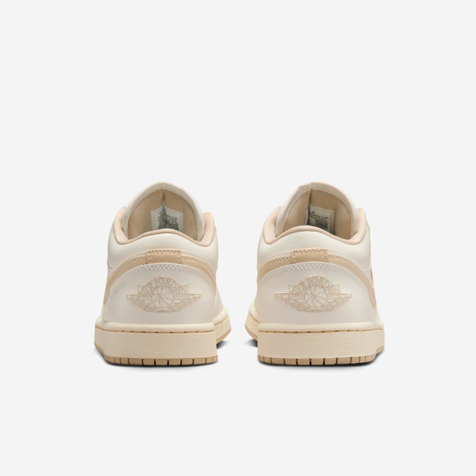 Tênis Air Jordan 1 Low Feminino - Foto 6