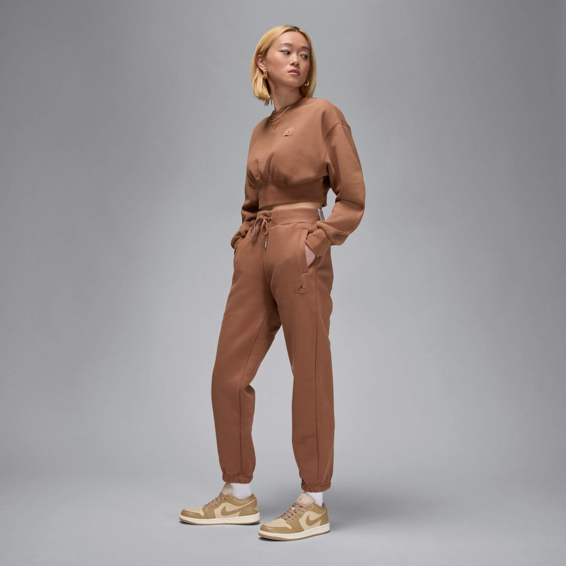 Tênis Air Jordan 1 Low Feminino - Foto 9