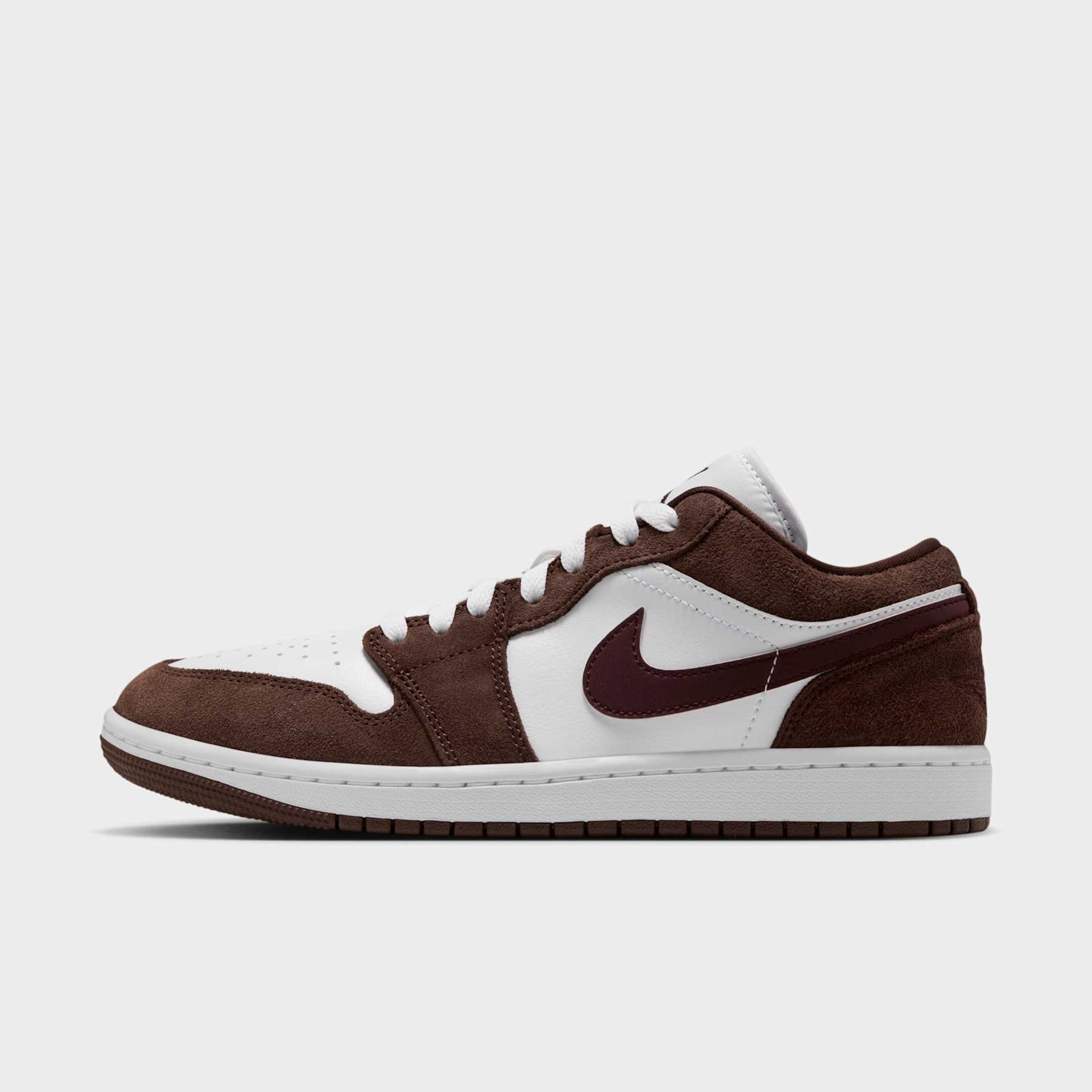Imagem principal de Tênis Air Jordan 1 Low Feminino