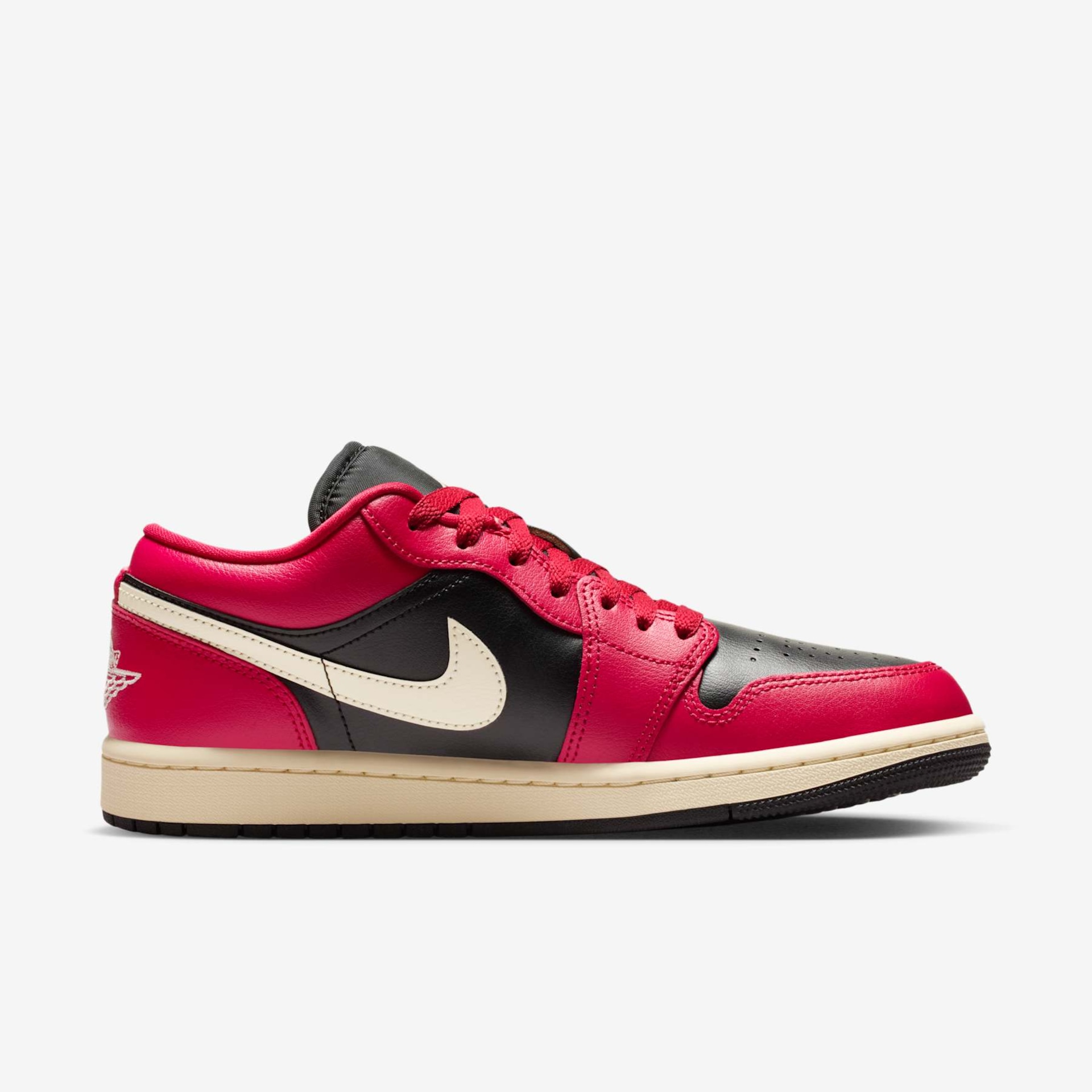 Tênis Air Jordan 1 Low Feminino - Foto 3