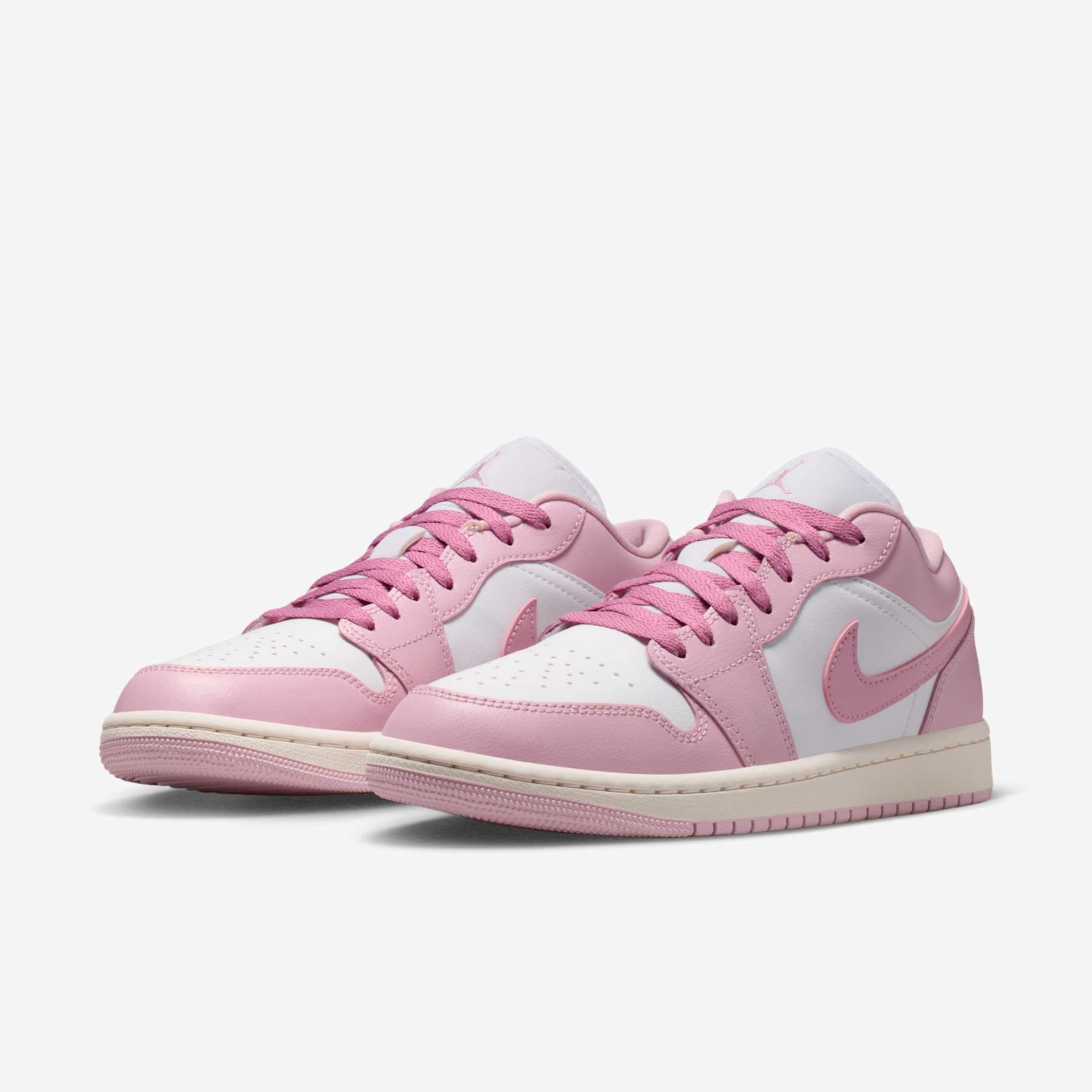 Tênis Air Jordan 1 Low Feminino - Foto 5