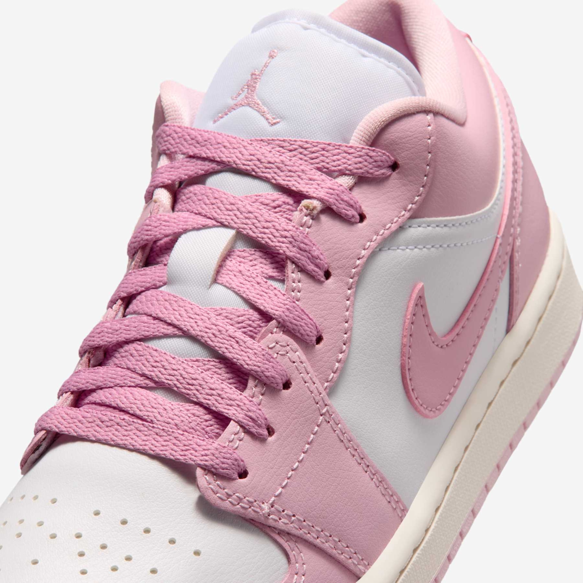 Tênis Air Jordan 1 Low Feminino - Foto 7