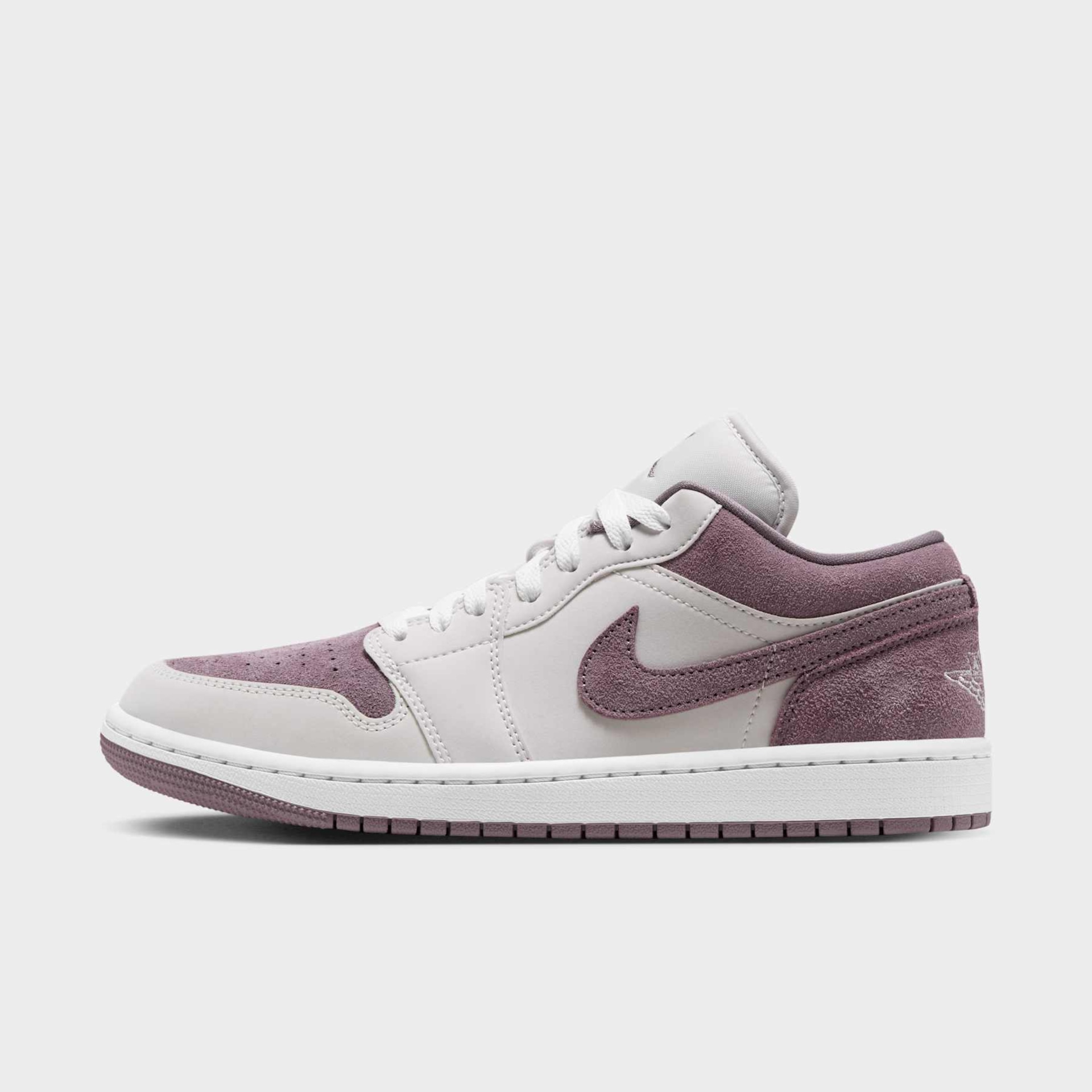 Imagem principal de Tênis Air Jordan 1 Low Feminino