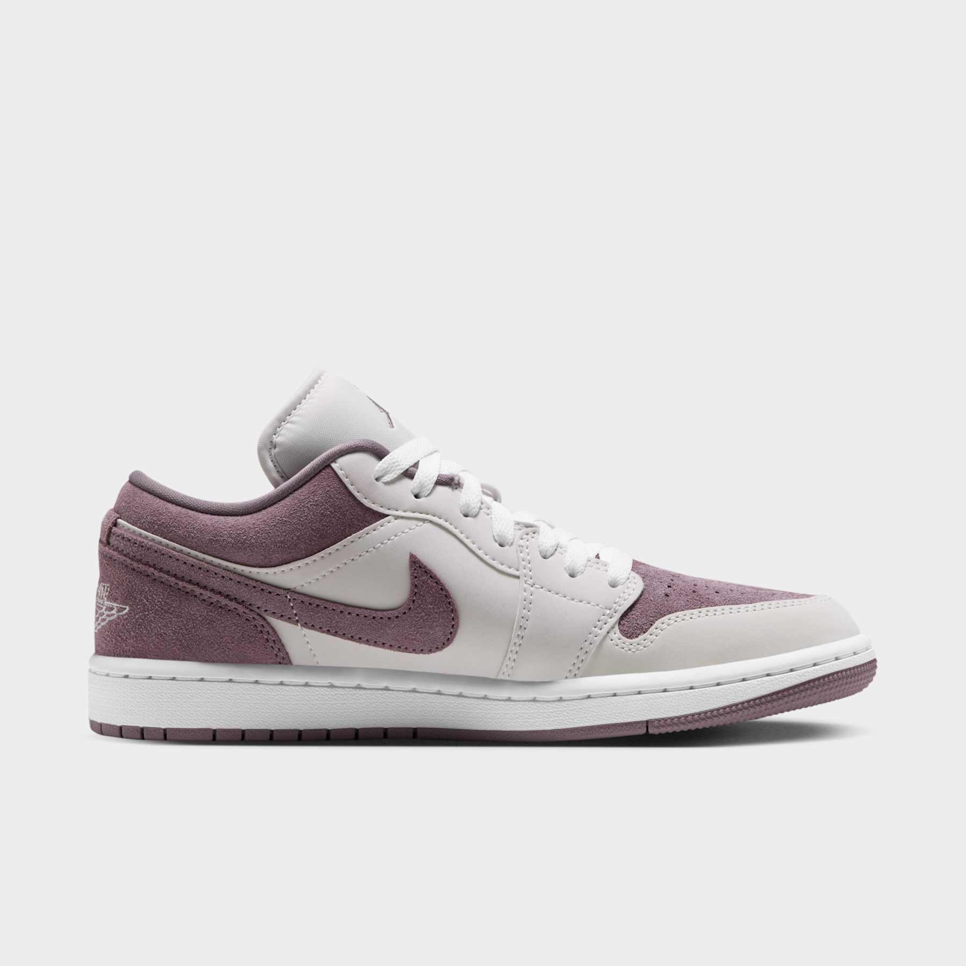 Tênis Air Jordan 1 Low Feminino - Foto 3