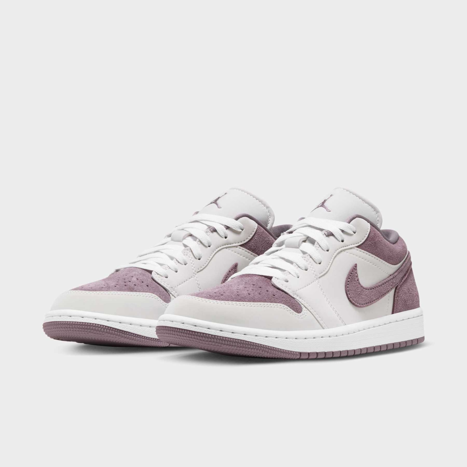 Tênis Air Jordan 1 Low Feminino - Foto 5