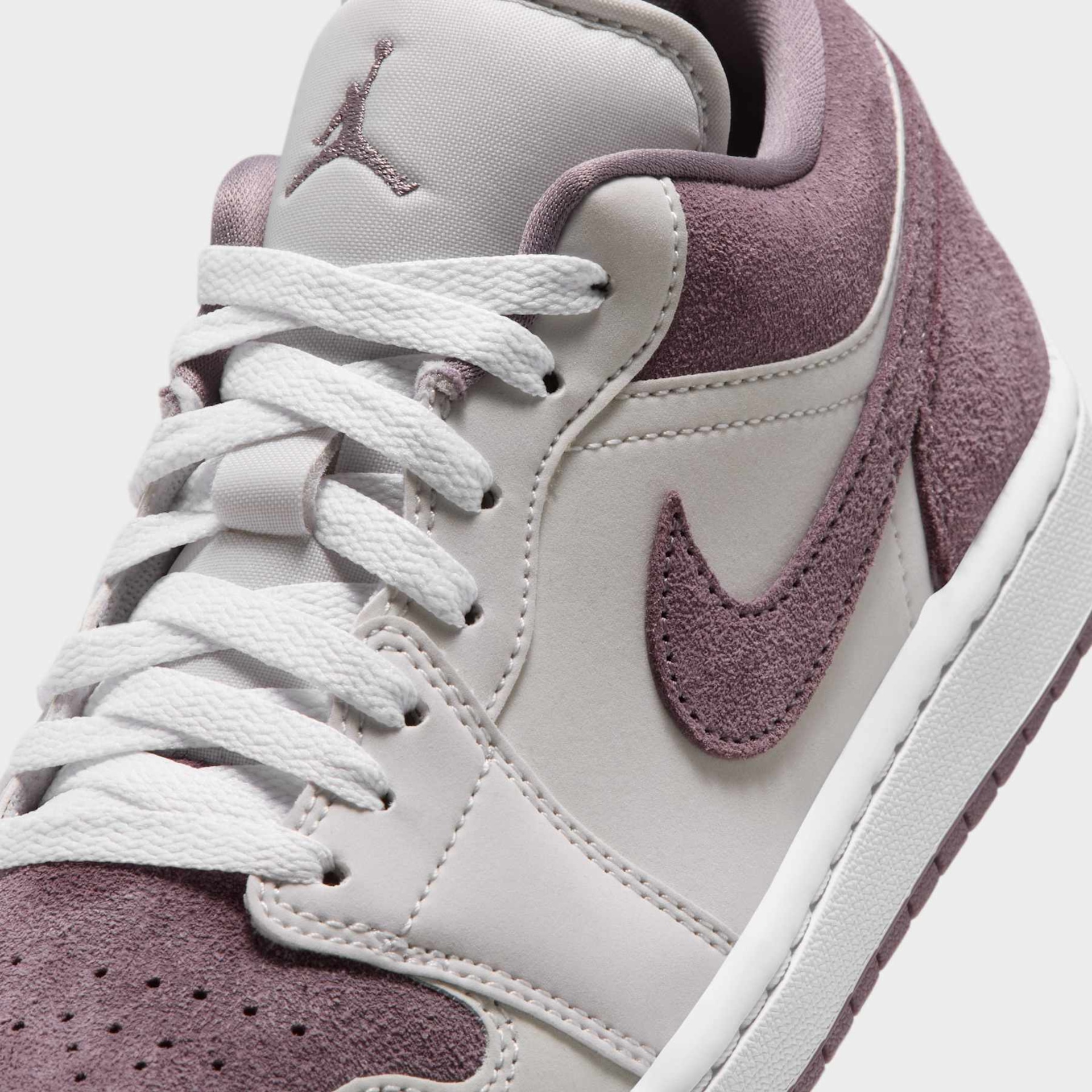 Tênis Air Jordan 1 Low Feminino - Foto 7
