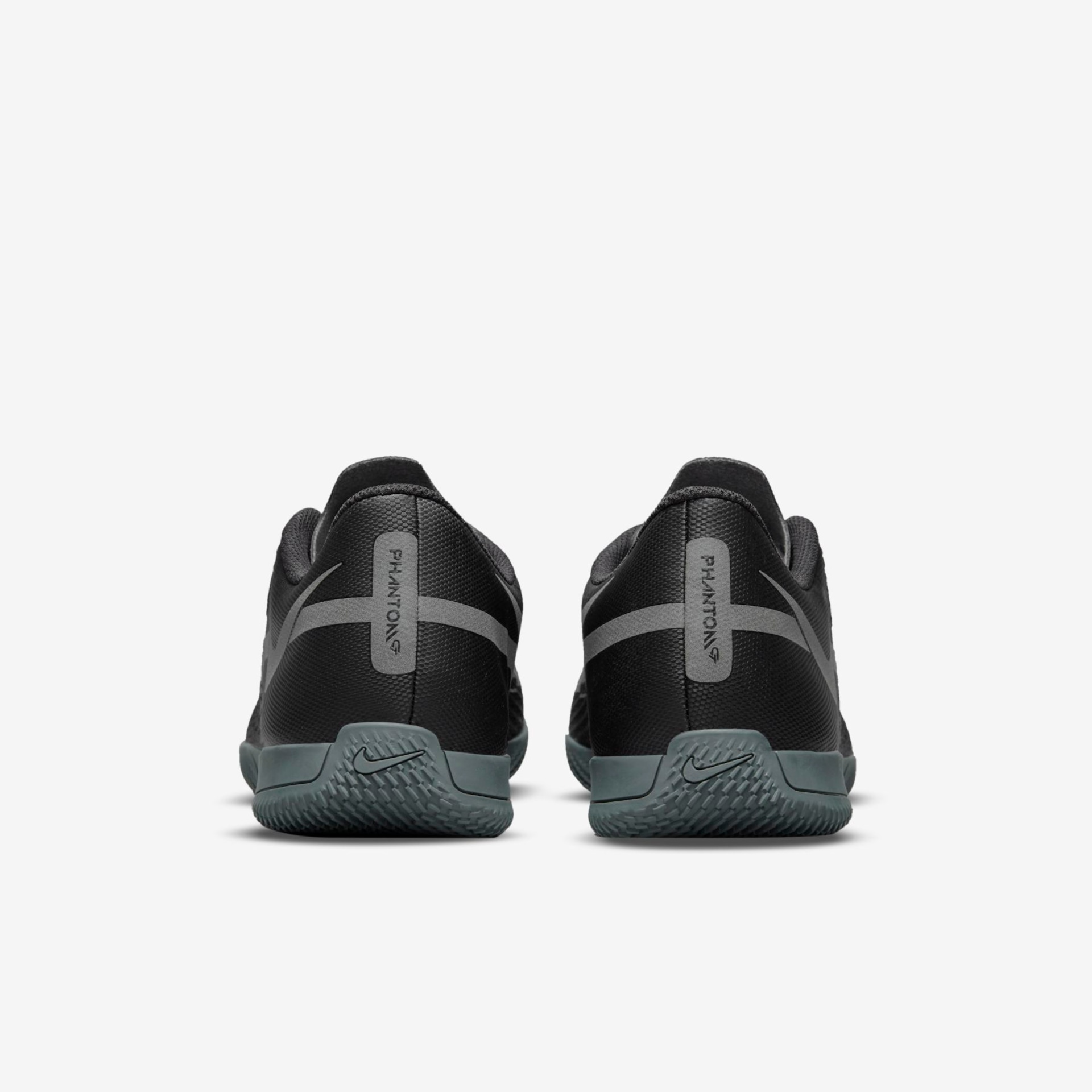 Chuteira Nike Phantom GT2 Club Futsal - Foto 6