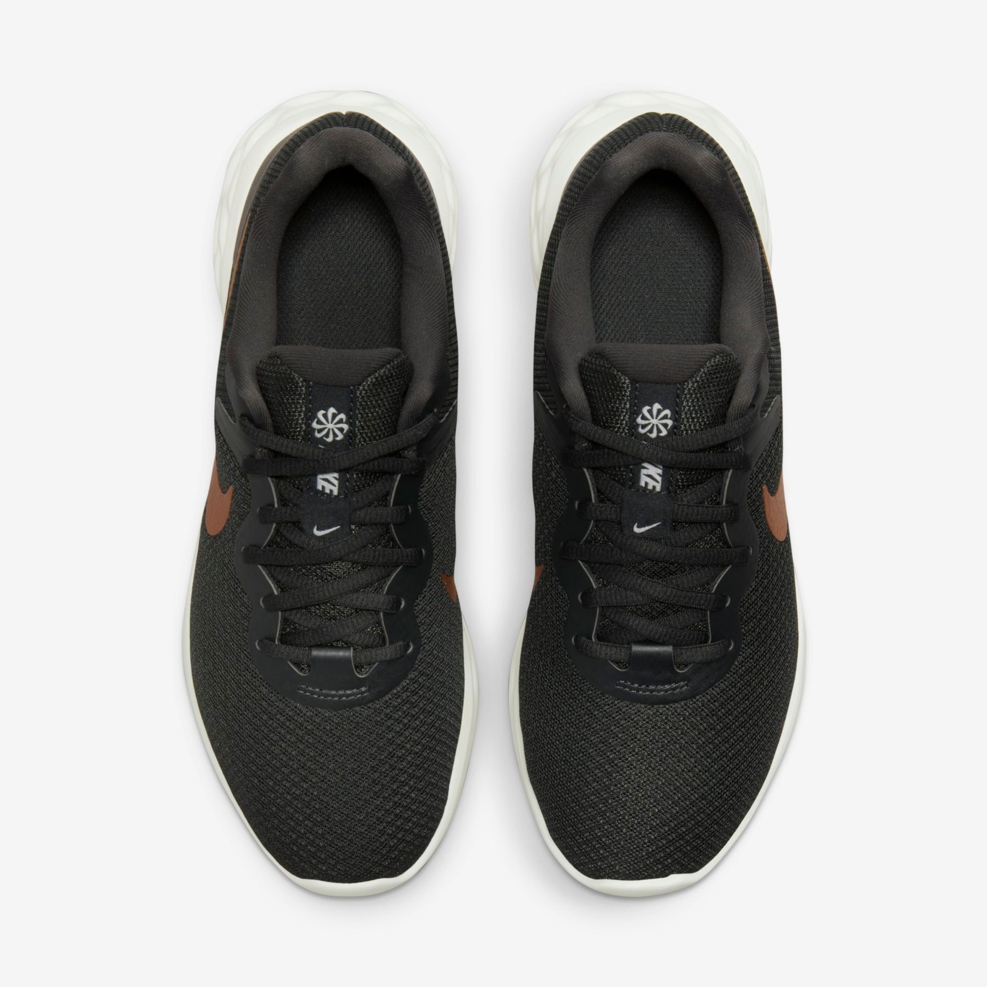 Tênis Nike Revolution 6 Next Nature Feminino - Foto 4