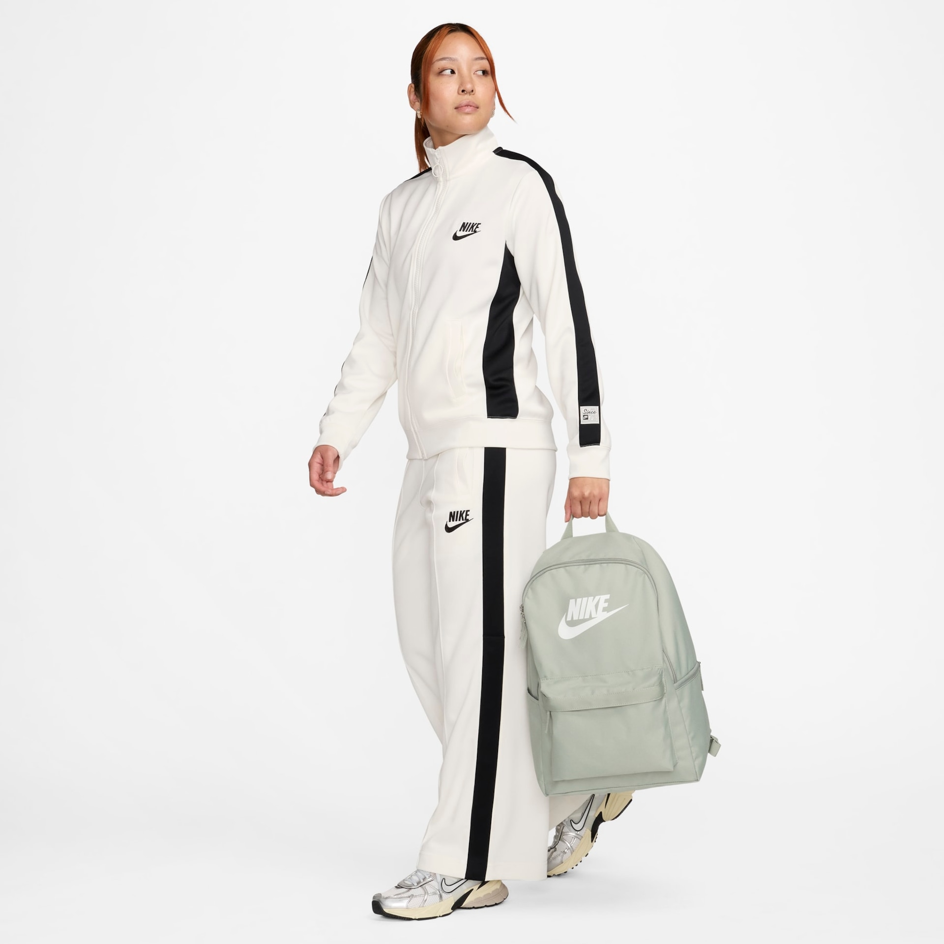 Mochila Nike Heritage Unissex - Foto 9