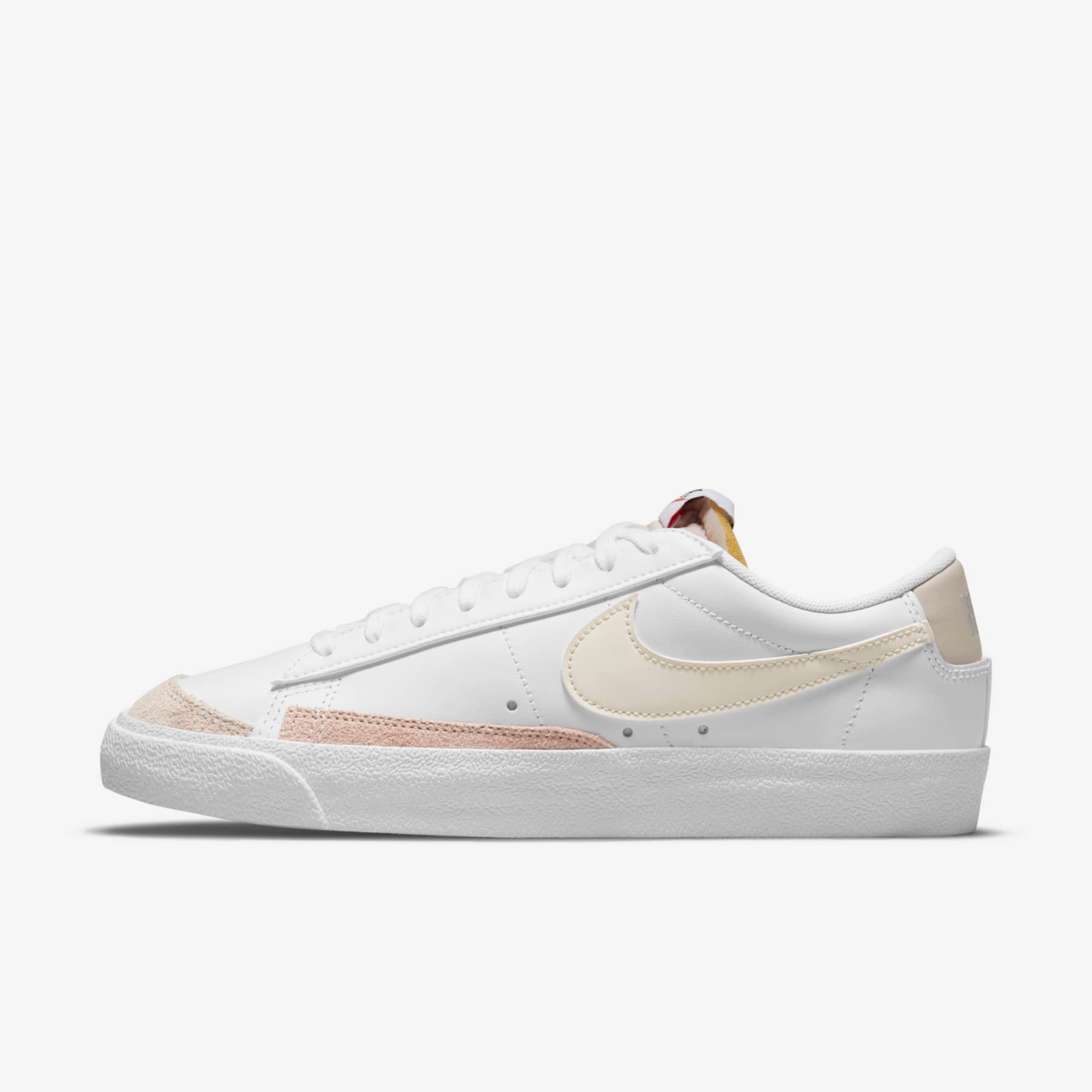 Tênis Nike Blazer Low '77 Feminino - Foto 1