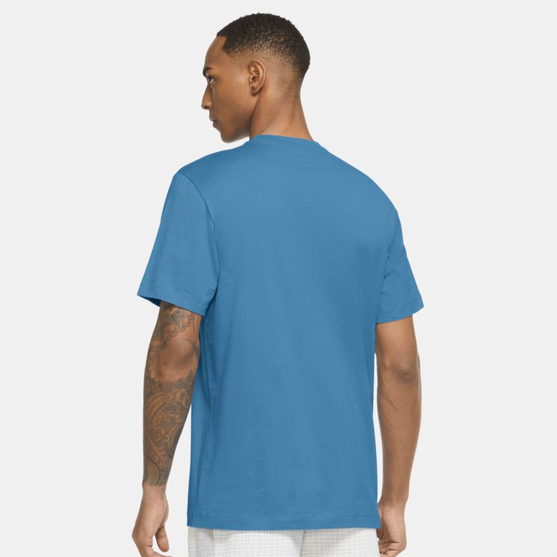 Camiseta Nike Sportswear Masculina - Foto 2