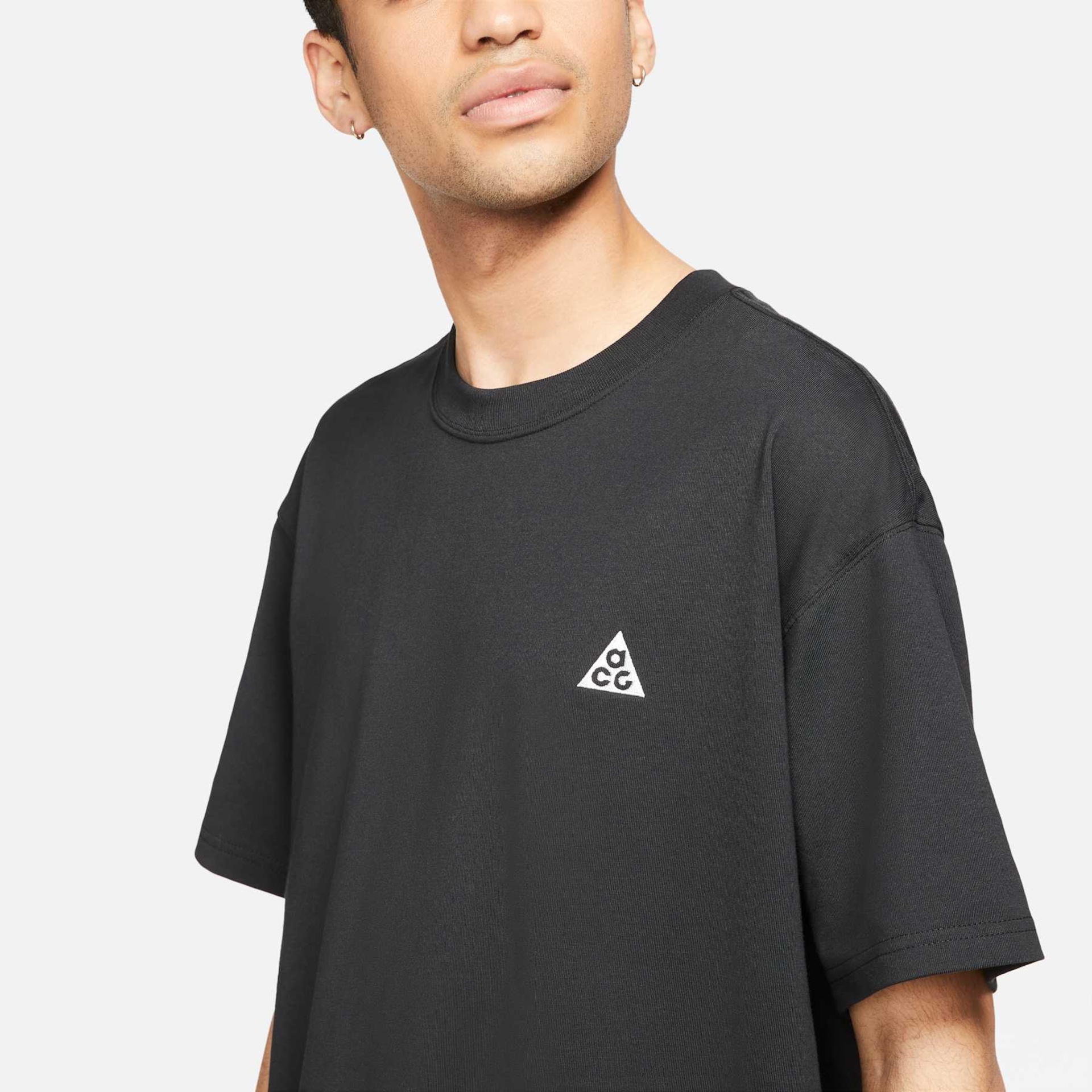 Camiseta Nike ACG Masculina - Foto 4