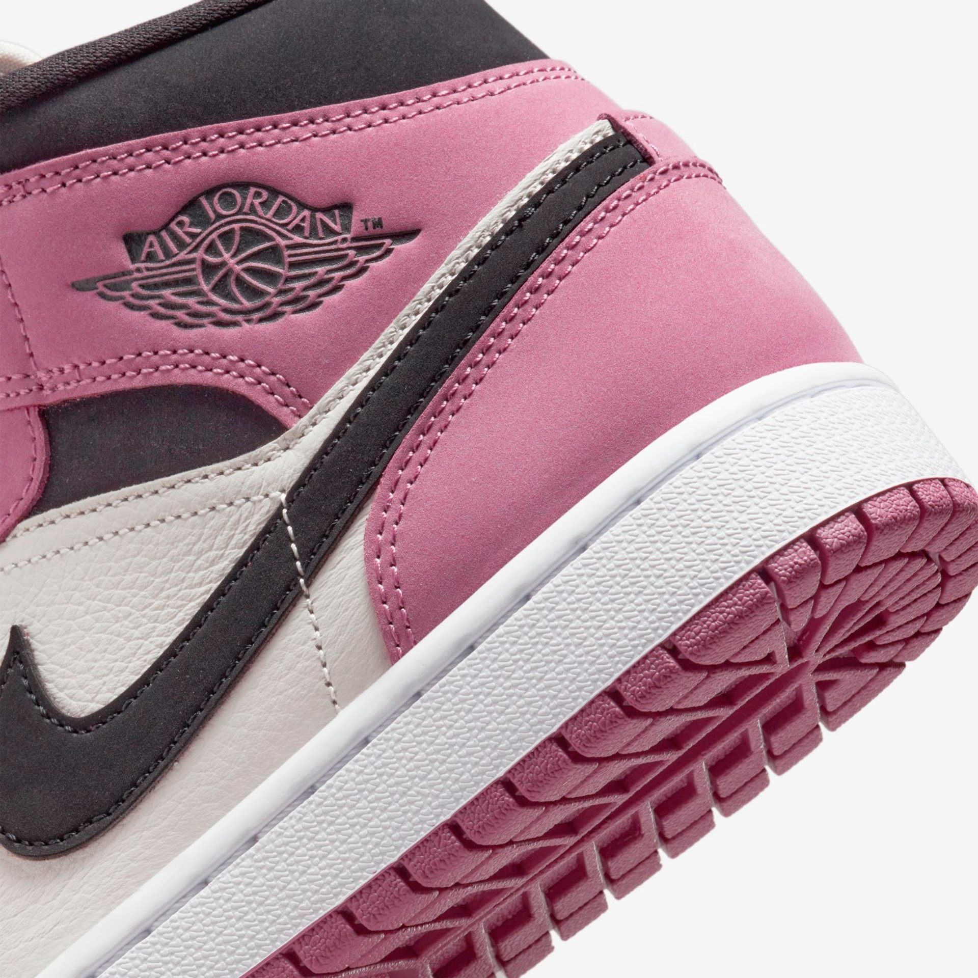 Tênis Air Jordan 1 Mid SE Feminino - Foto 8