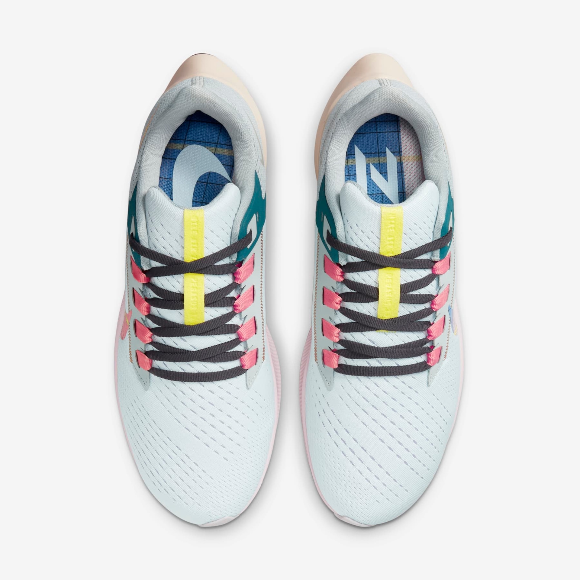 Tênis Nike Air Zoom Pegasus 38 Premium Feminino - Foto 4