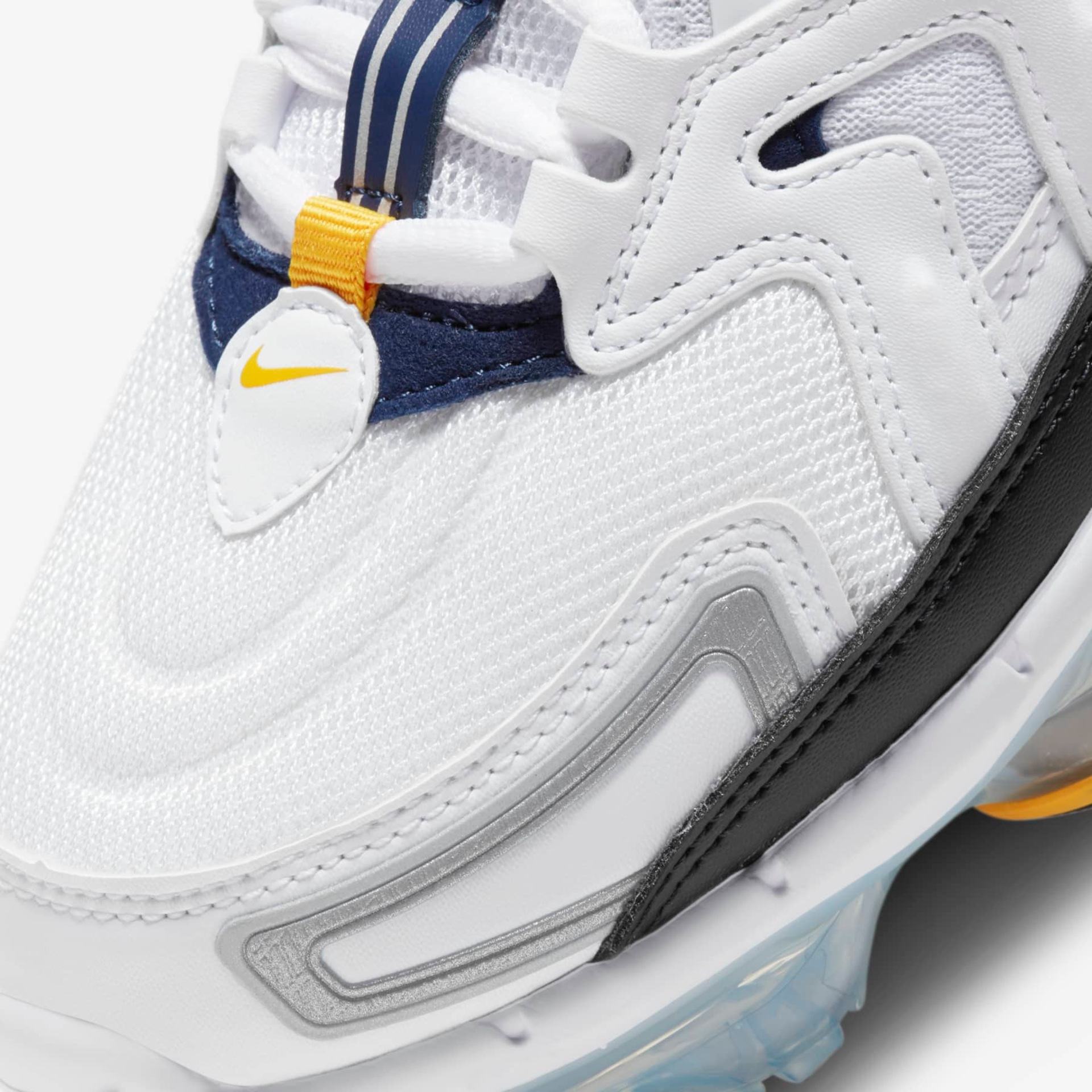 Tênis Nike Air VaporMax Evo Feminino - Foto 7