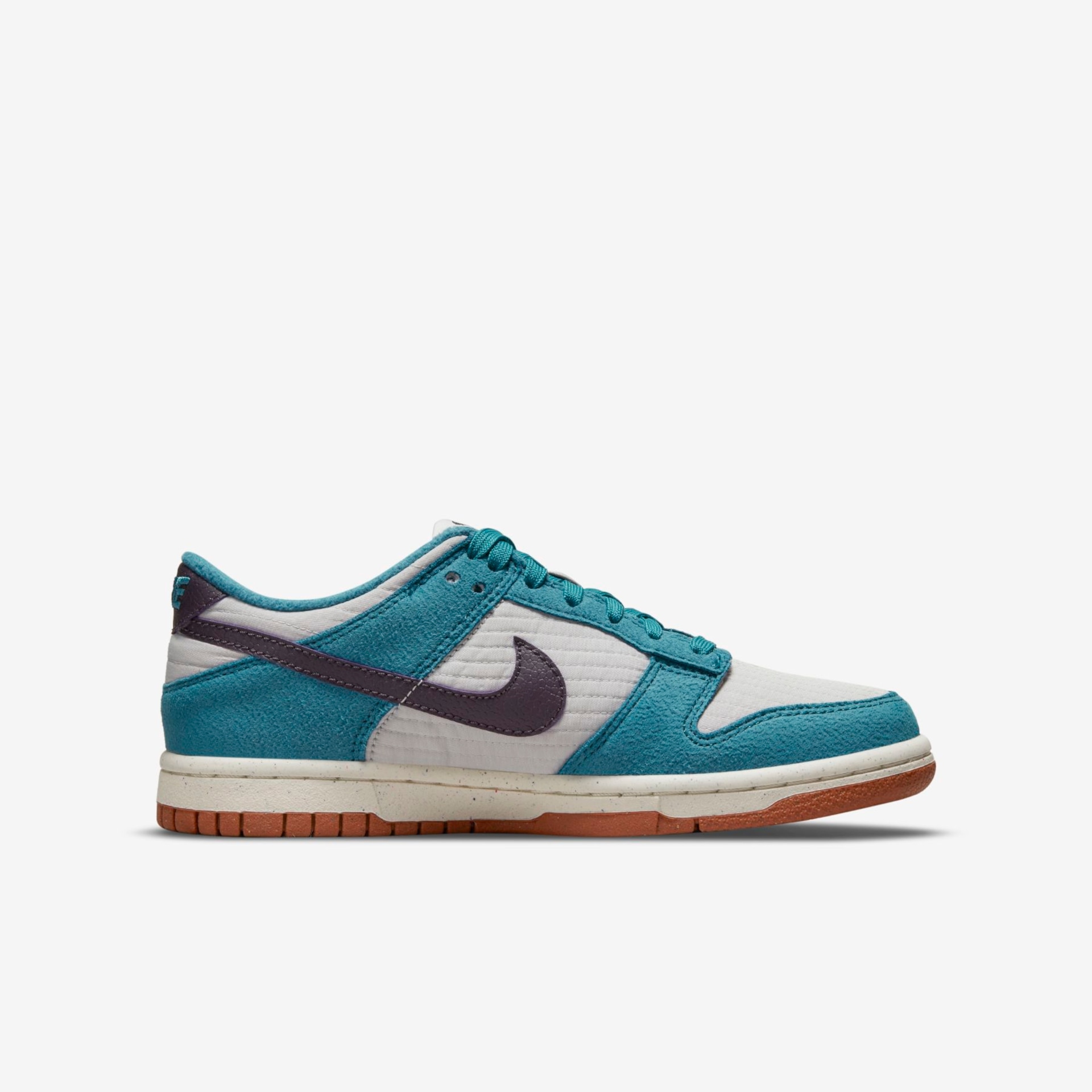 Tênis Nike Dunk Low SE GS Infantil - Foto 3
