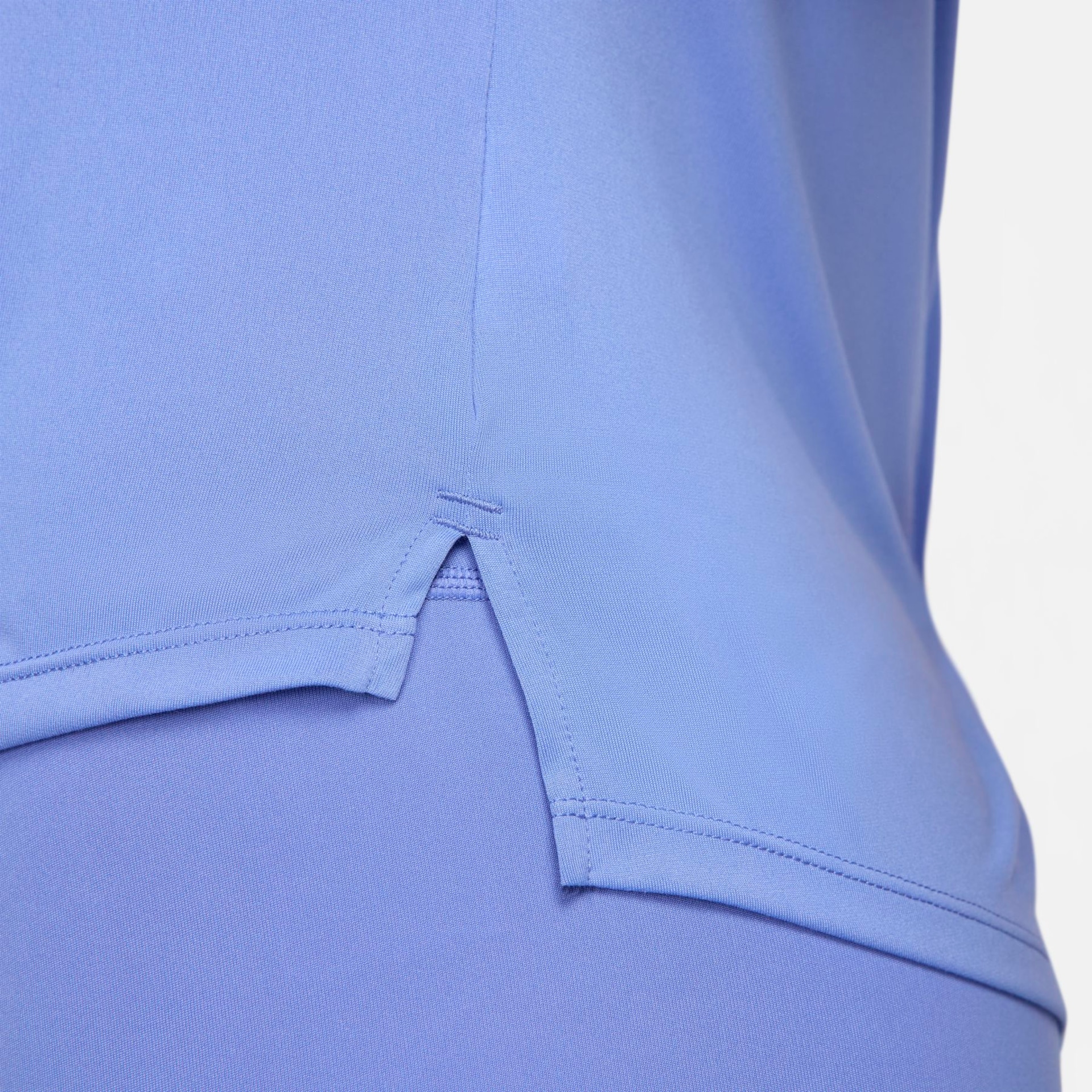 Camiseta Nike Dri-FIT One Feminina - Foto 4