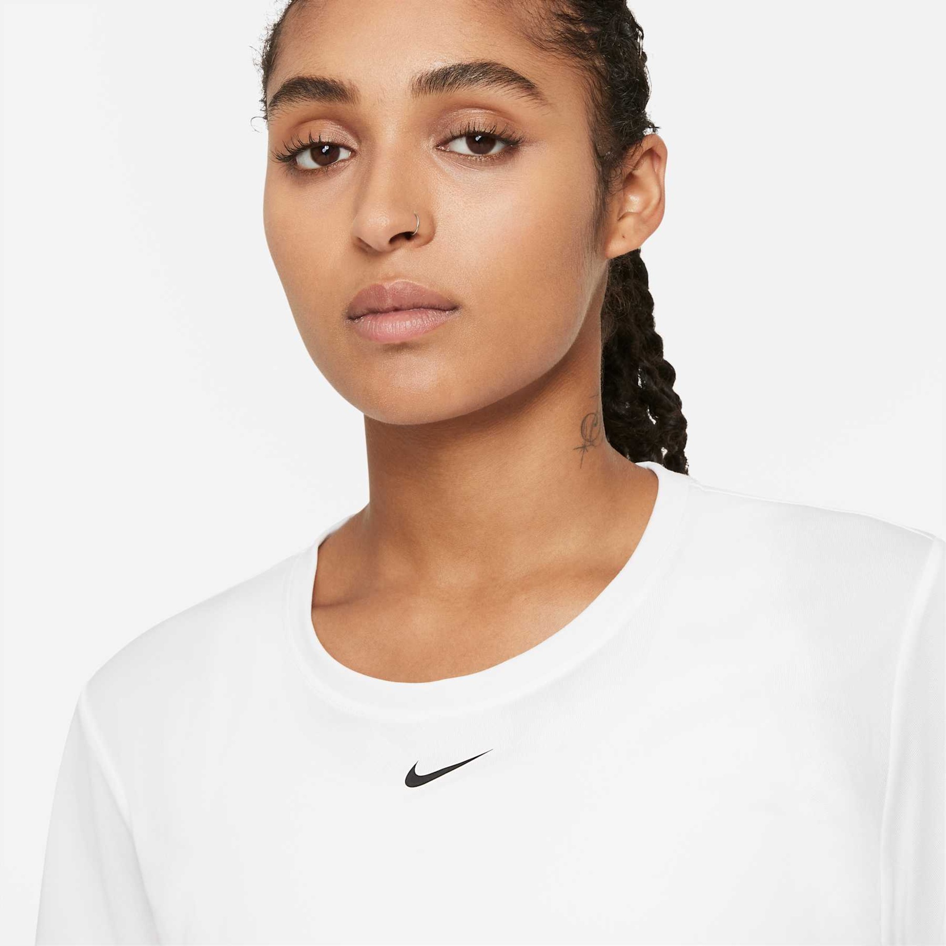 Camiseta Nike Dri-FIT One Feminina - Foto 5